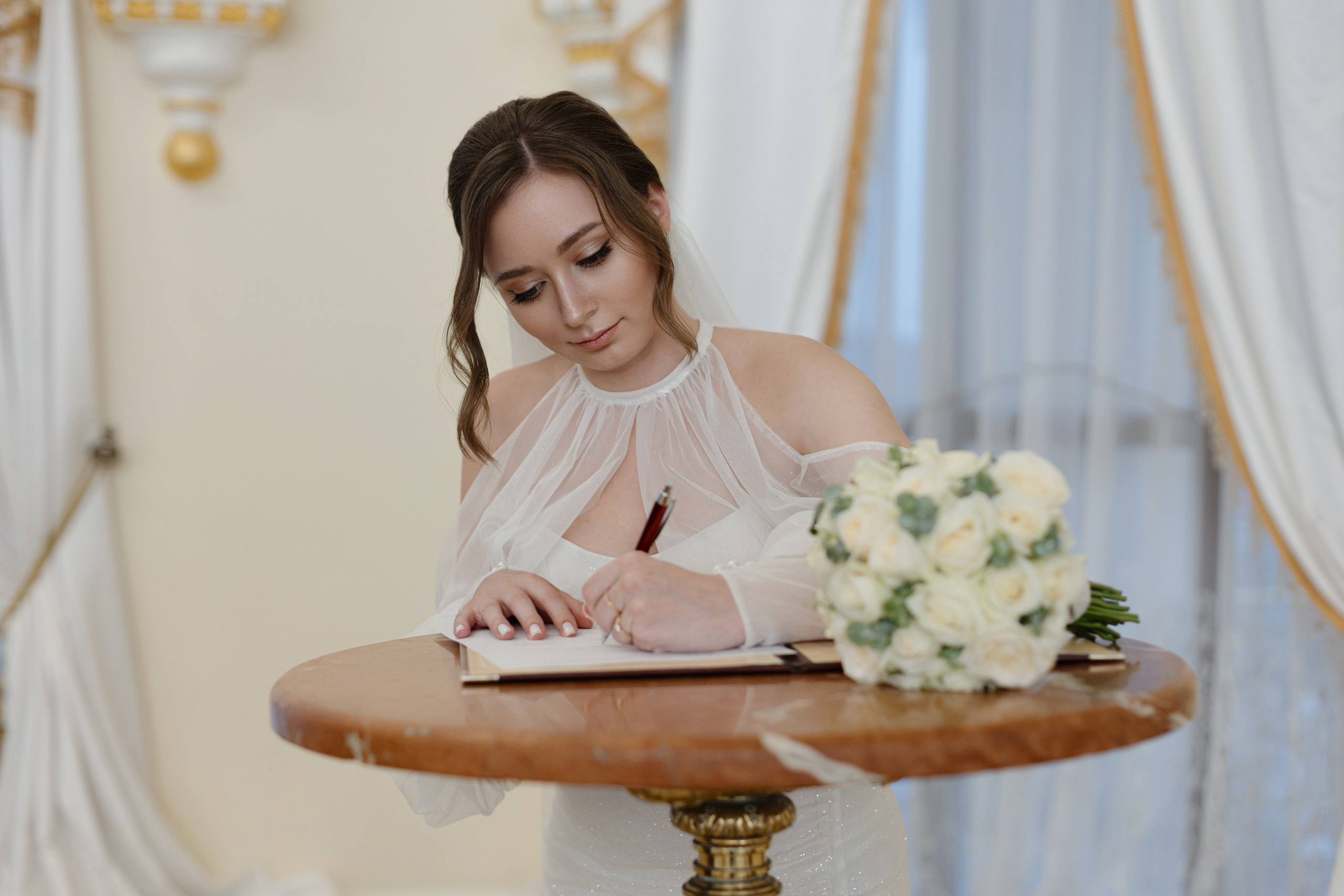 Свадебные фото услуги Москва. профессиональный свадебный фотограф Москва. фотосессия для пары Москва. Фотограф в Москве Валерия Рожкова