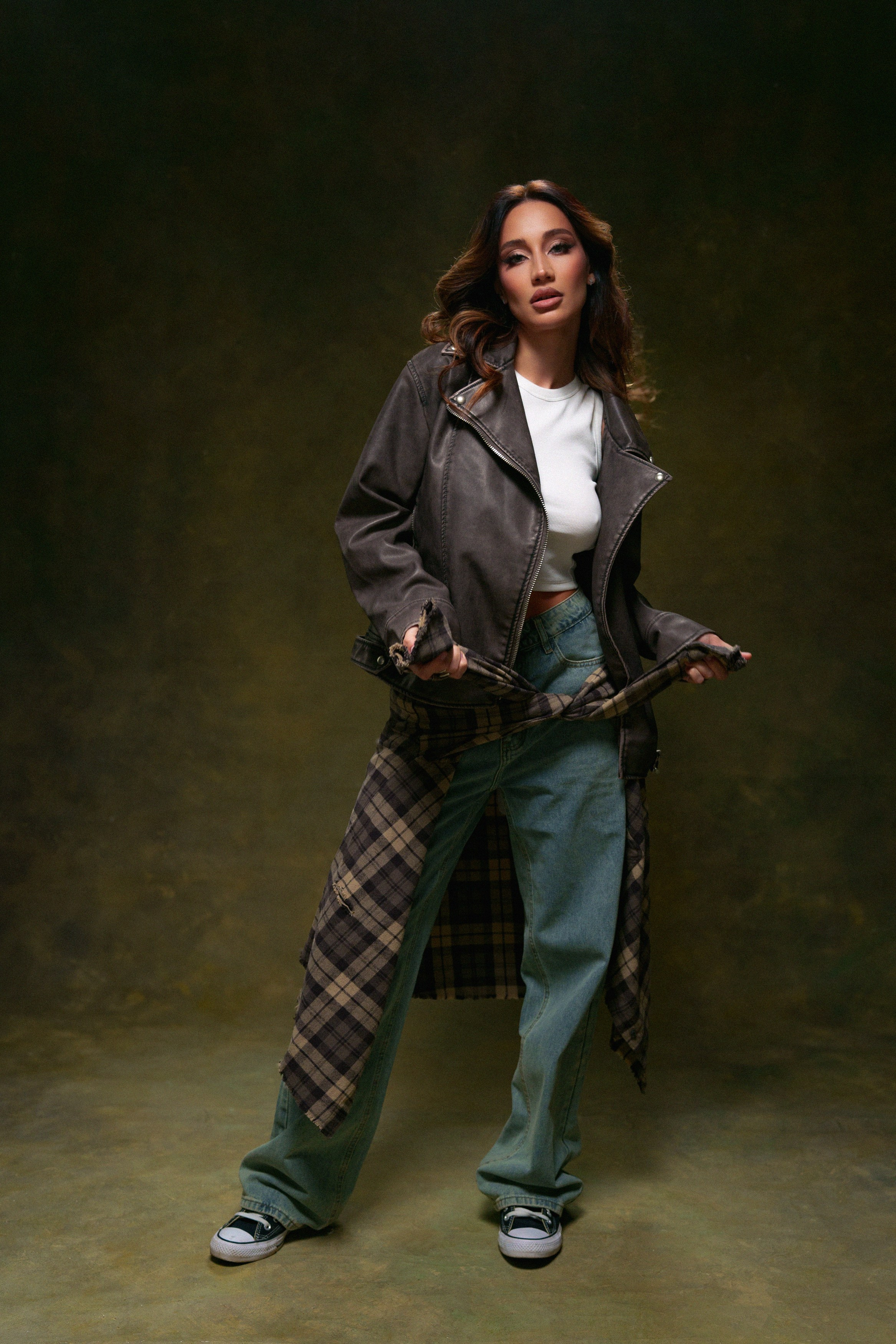 Портрет в студии, контент для блога, экспертная фотосессия | женский портрет | фотосессия в студии | фото контент для блога | экспертный блог визуал | контент инстаграм | экспертная съемка | контент фотосессия | личный блог визуал | личный бренд визуал | контент фотосессия | идеи фотосессии для контента | фото для блога | женский экспертный блог | фотосессия для личного бренда | бренд съемка