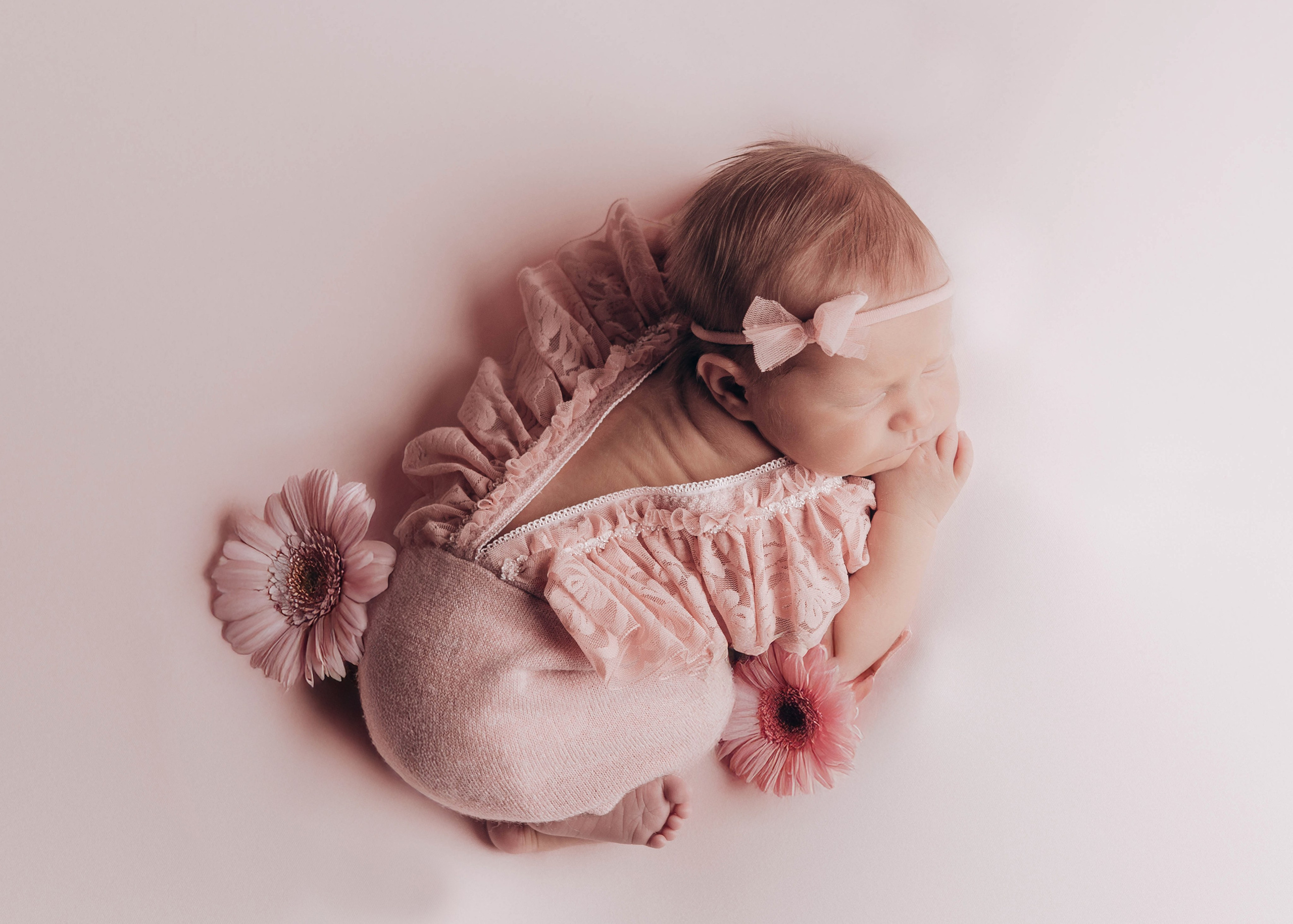 НОВОРОЖДЕННЫЕ МАЛЫШИ. Фотосессия новорожденных в Москве и Московской области