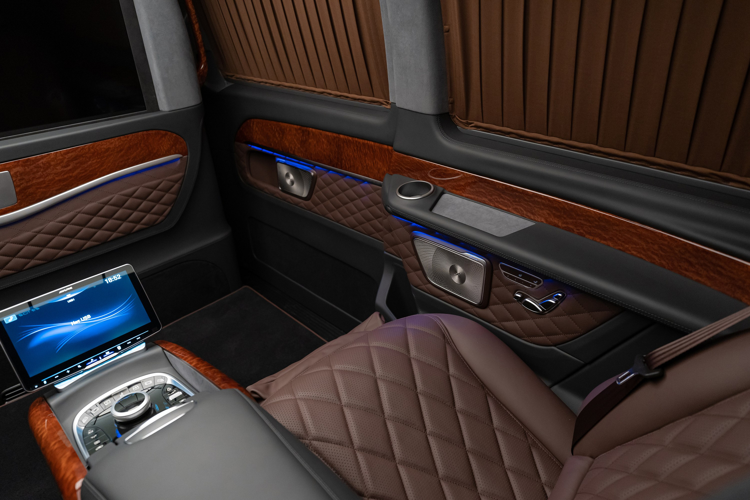 V-Class Dark Rum. Автомобильный фотограф в Москве | Базилев Александр