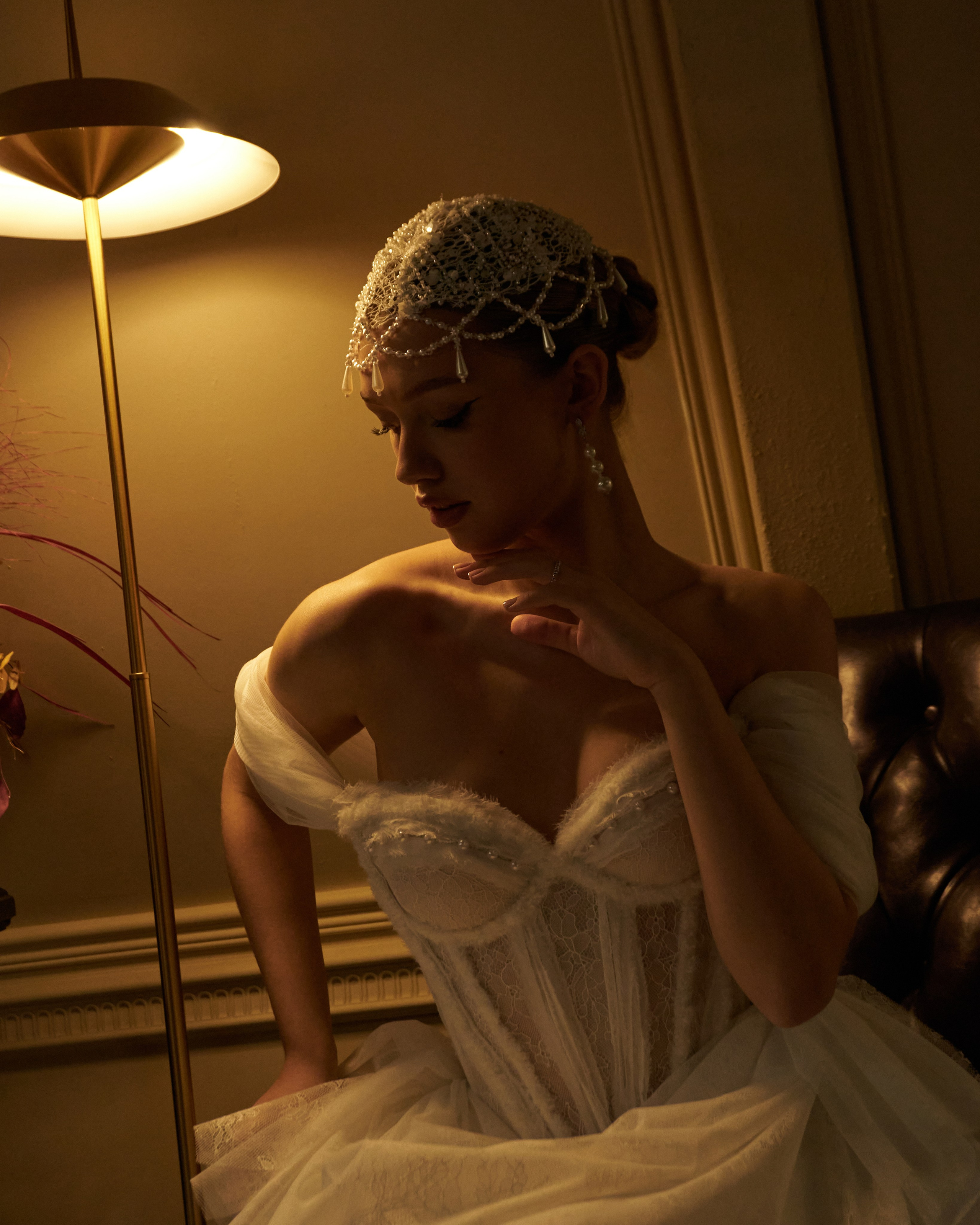 Свадебная фотосессия в отеле Арбат 6 Москва. Свадебный фотограф в Москве Алина Лисовская