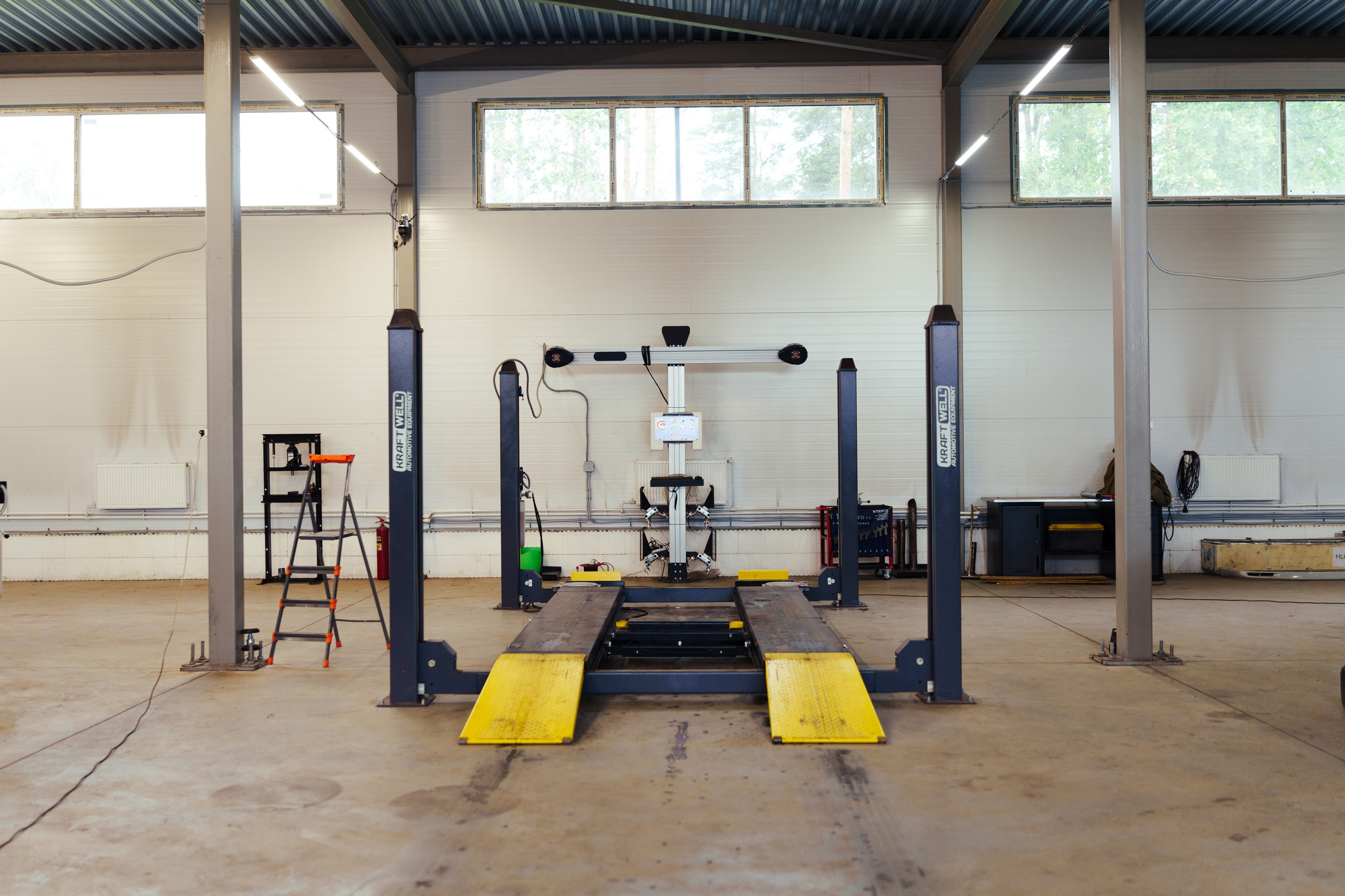 Сьемка для автосервиса РЕМСПОТ. Фотограф в СПБ Алмаз Камаев