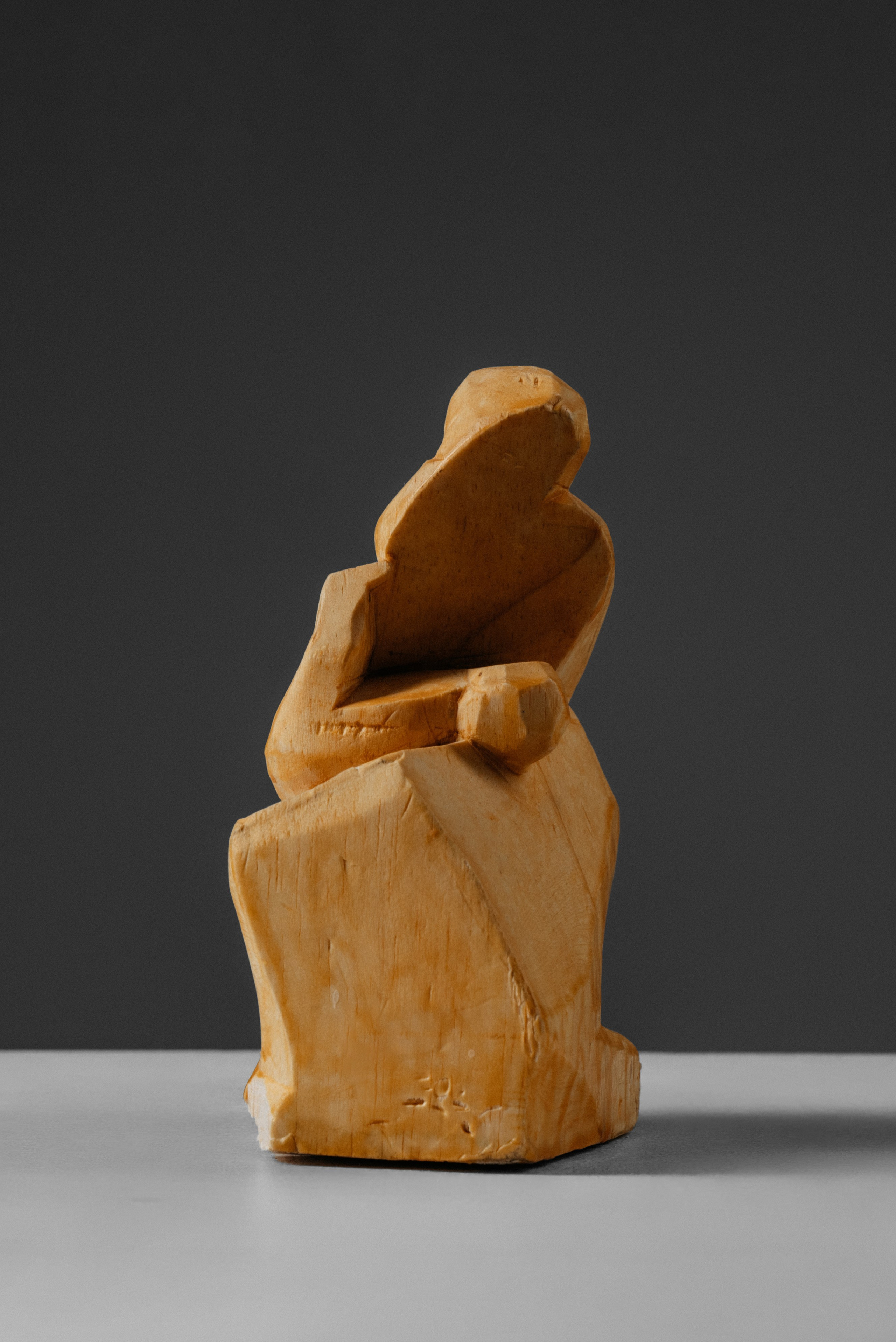 Скульптура "Материнство", 2023 год, дерево 10*15*15