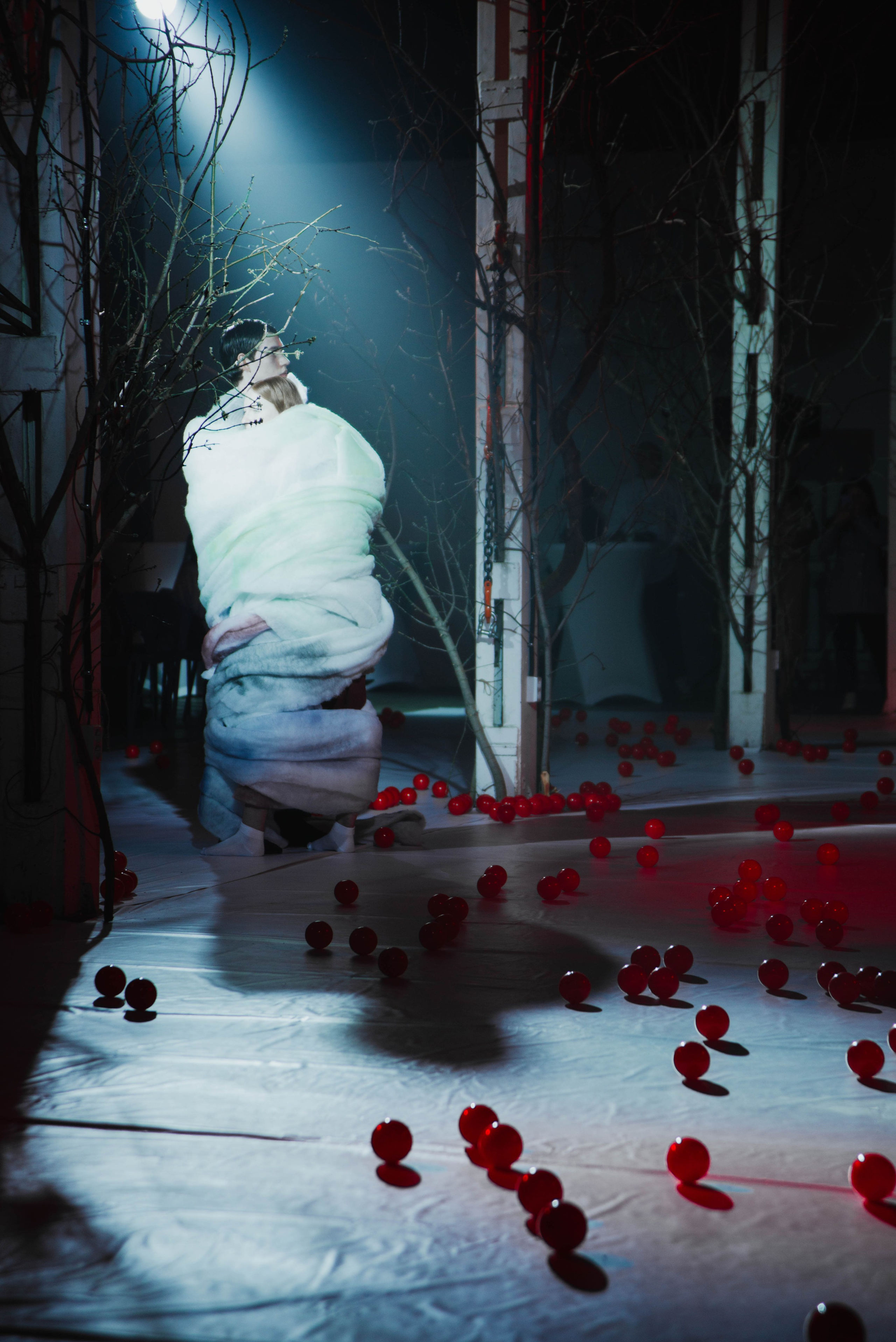 Показ «Красный Шум». Ксения Glossa. Портретный и репортажный фотограф в Самаре