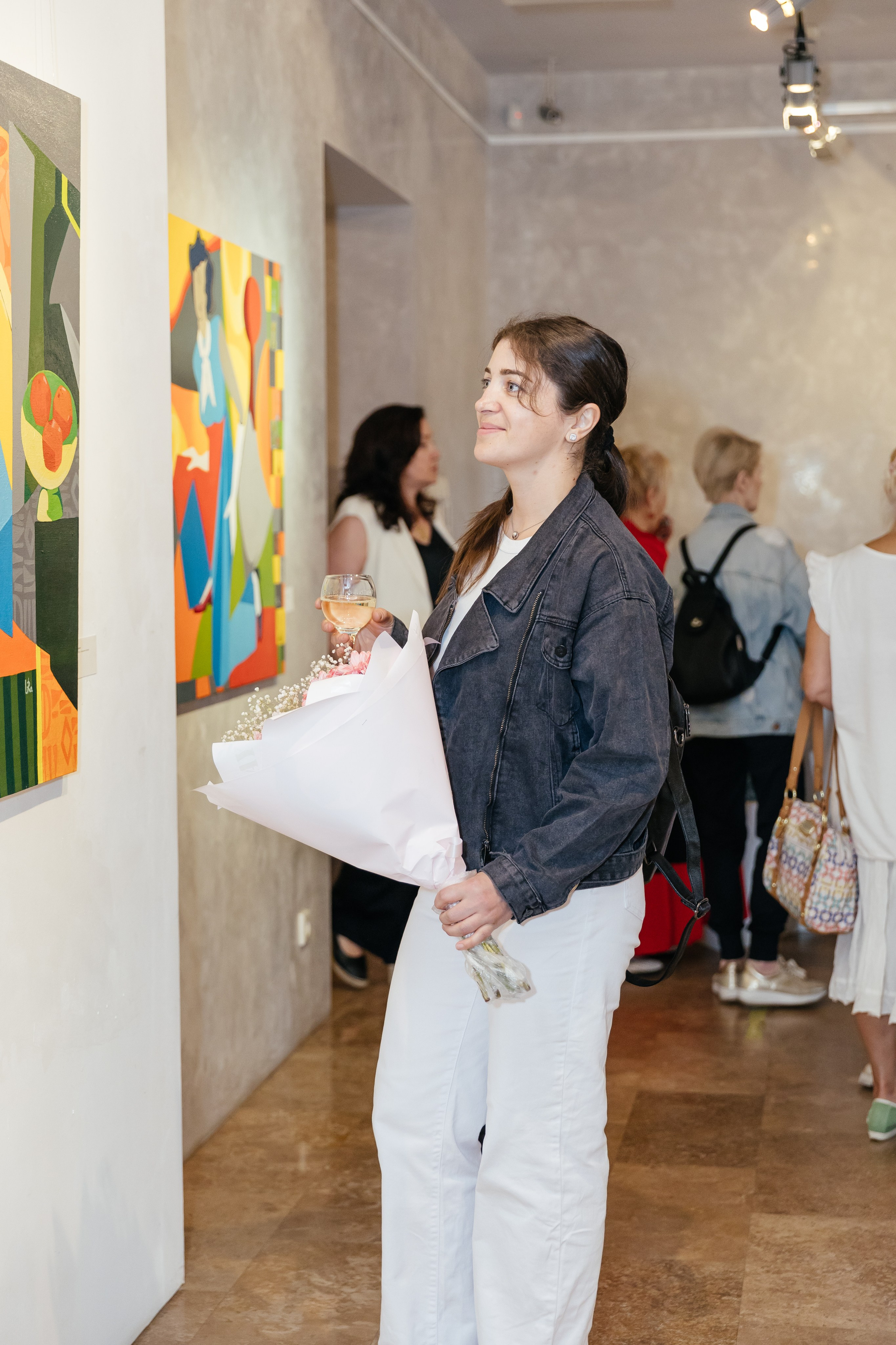 Выставка Лиры Алборовой «Цвет — это я». Свадебный и репортажный фотограф в Санкт-Петербурге Николай Голованов