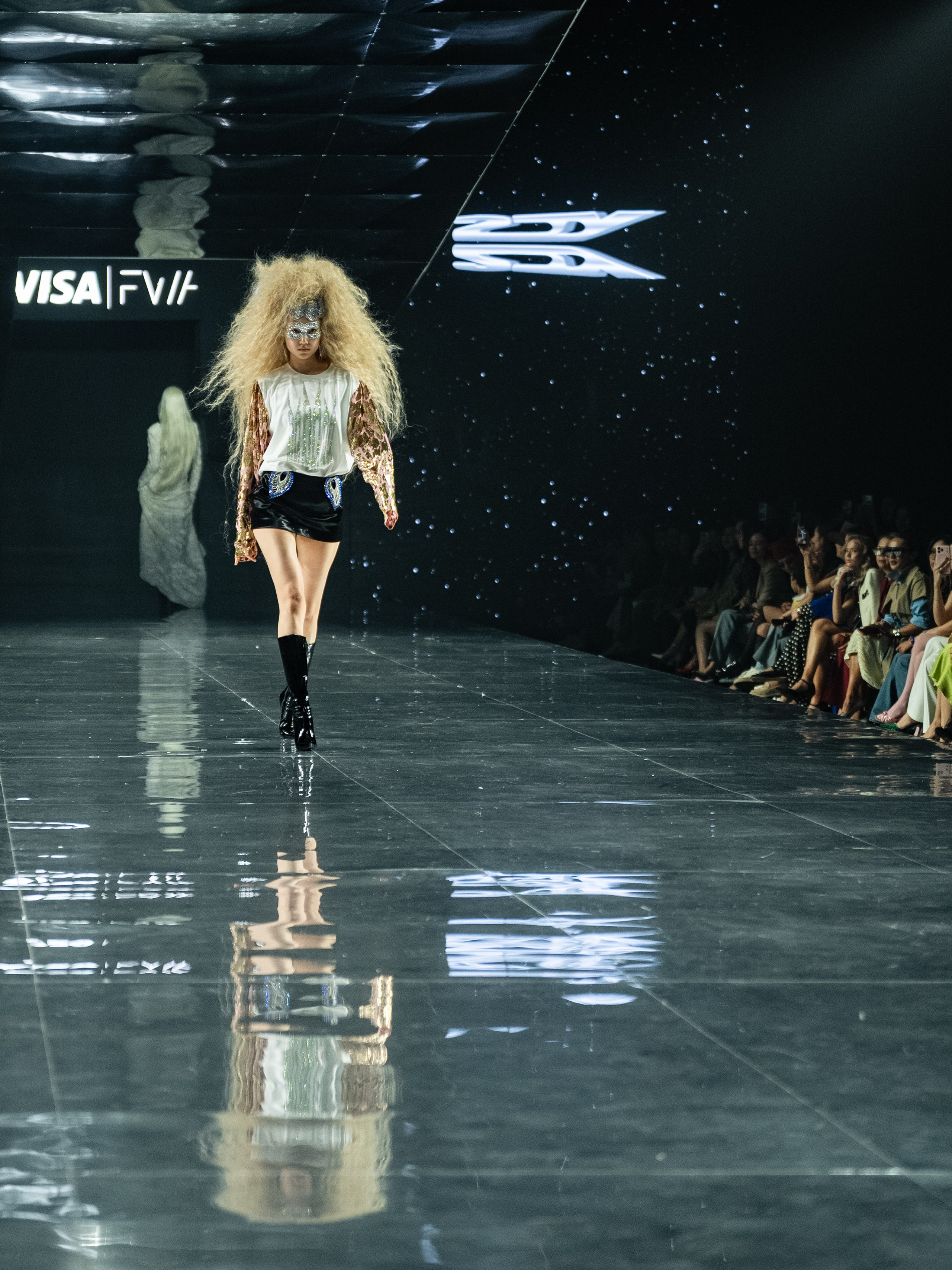 Visa Fashion Week YESYES. Сайт Алматинского НЮ АРТ, будуар и фэшн фотографа Дениса Карпенко