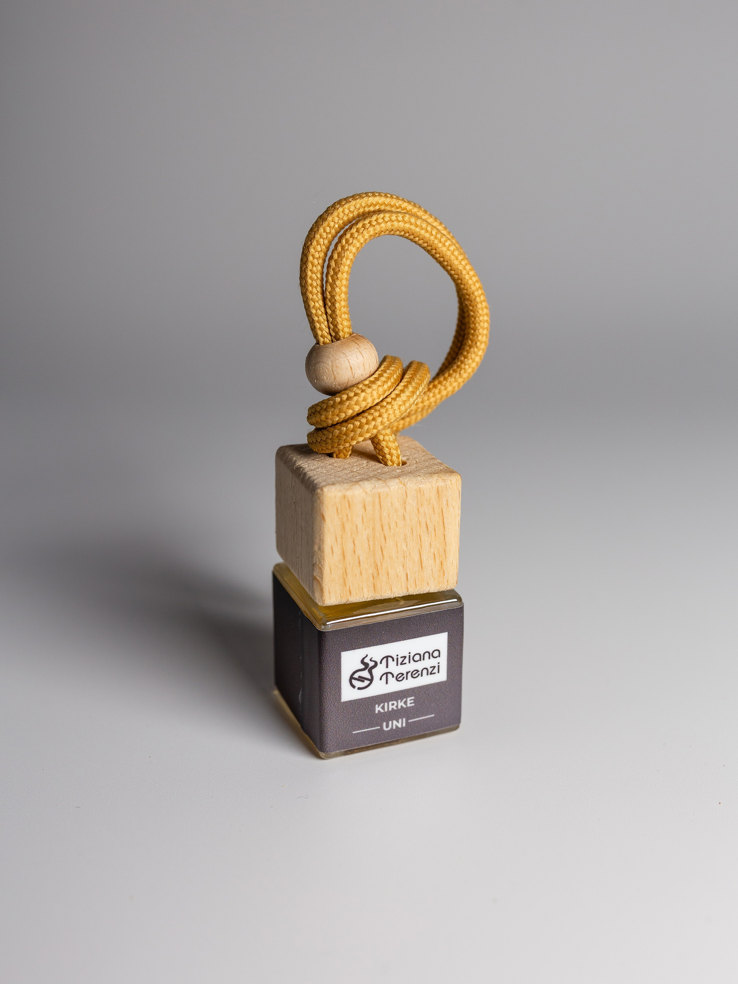 Диффузоры далее на вырез. Фотограф в Краснодаре Арина Кудряшова