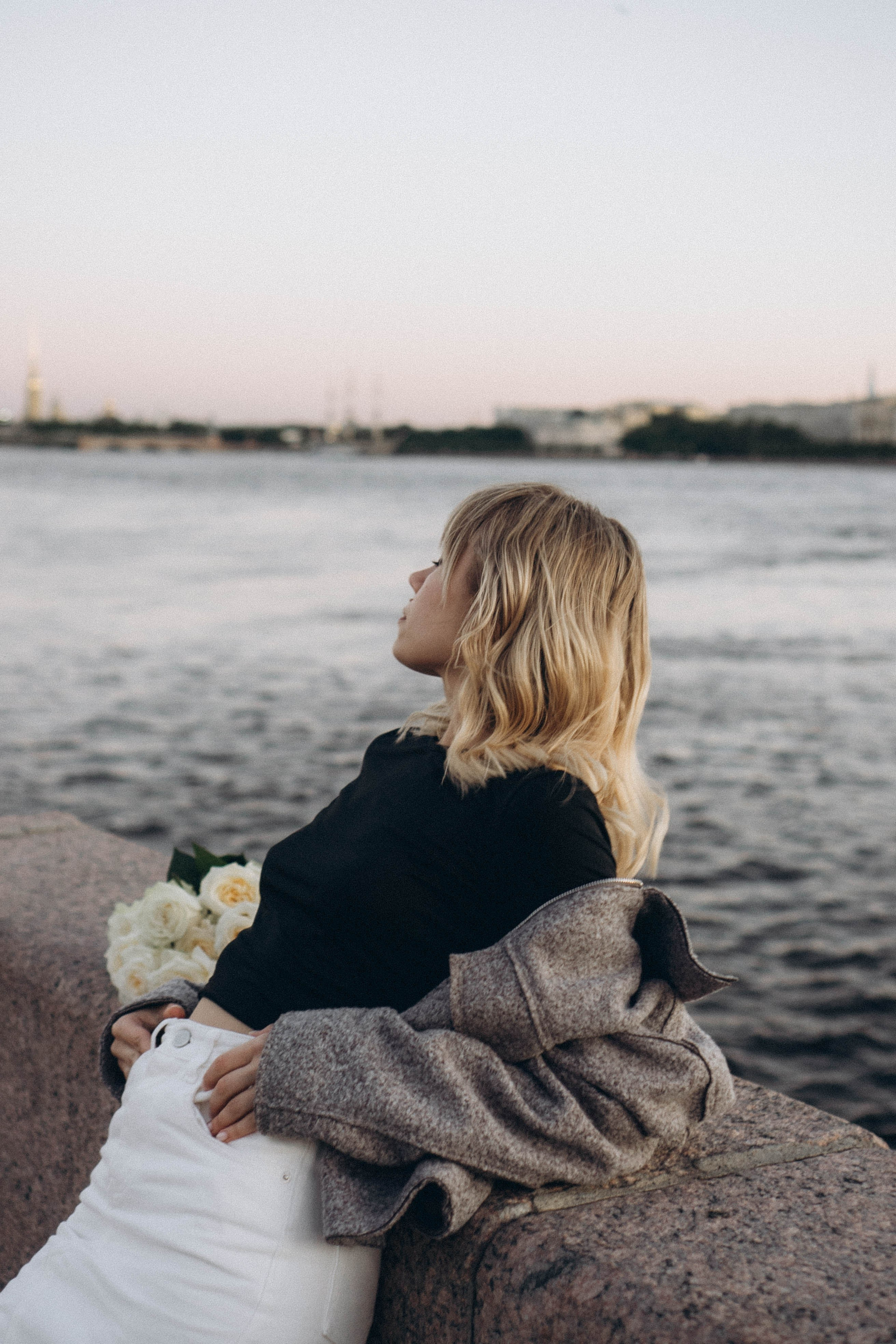 ПРОГУЛКА ПО ГОРОДУ В БЕЛЫЕ НОЧИ (другой вариант). Профессиональный фотограф, Санкт-Петербург — Виктория Богомолова