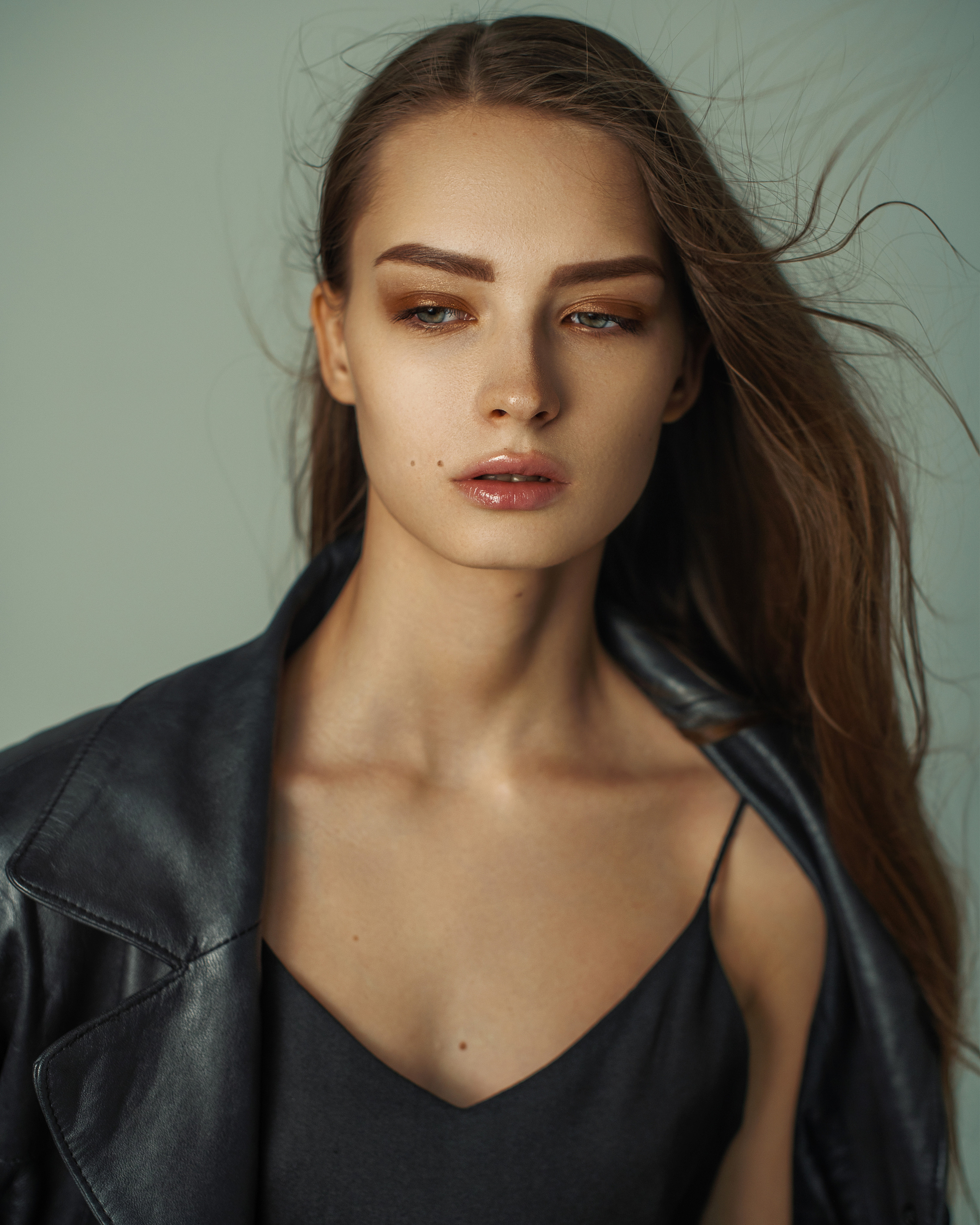 Арина Студия. Стильные выпускные альбомы и индивидуальные фотосессии в Таганроге