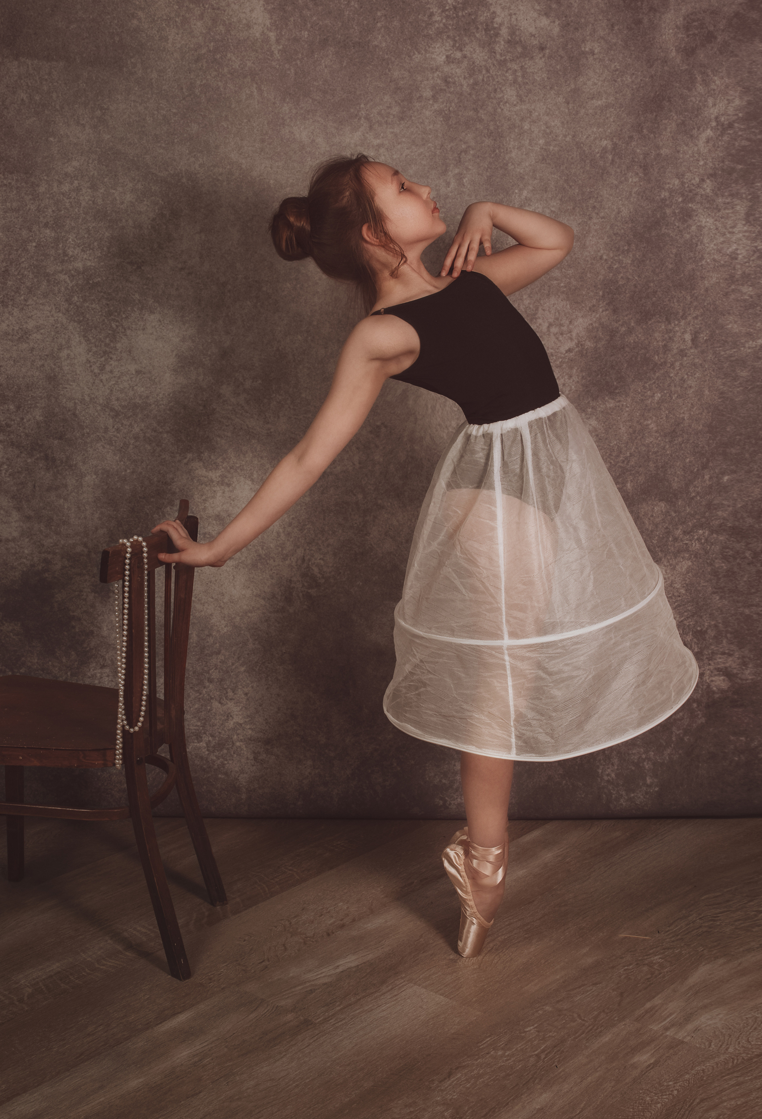 Алена «Пуанты». Стильные выпускные альбомы и индивидуальные фотосессии в Таганроге