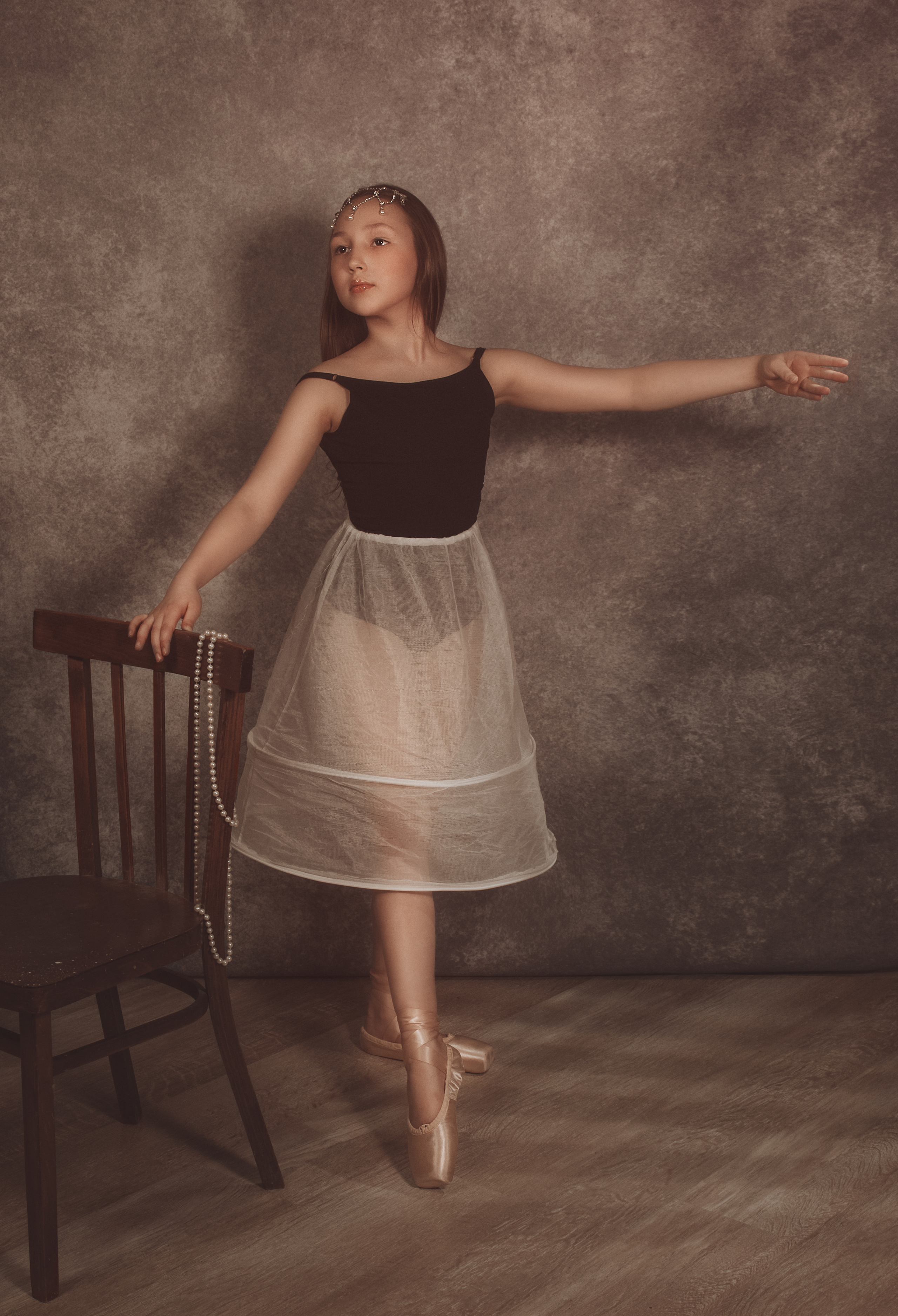 Алена «Пуанты». Стильные выпускные альбомы и индивидуальные фотосессии в Таганроге