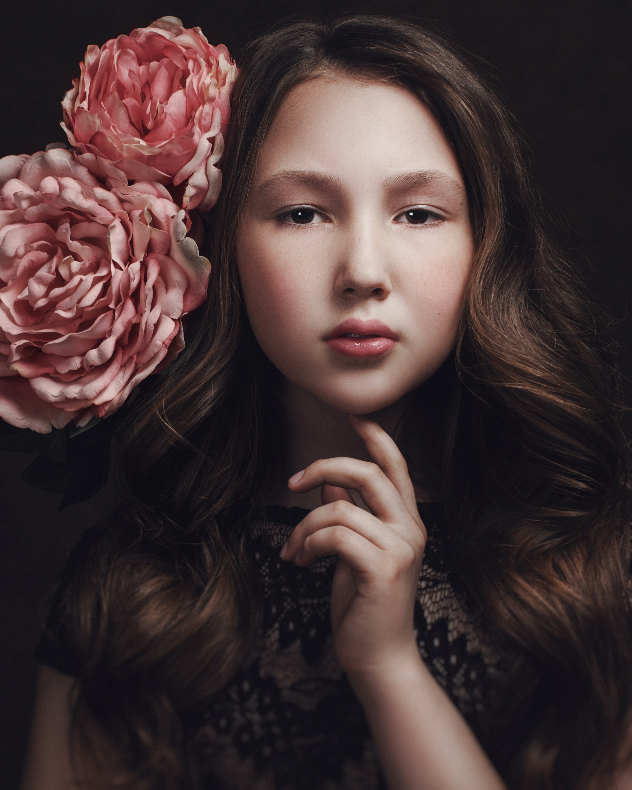 Алена «Цветок». Стильные выпускные альбомы и индивидуальные фотосессии в Таганроге