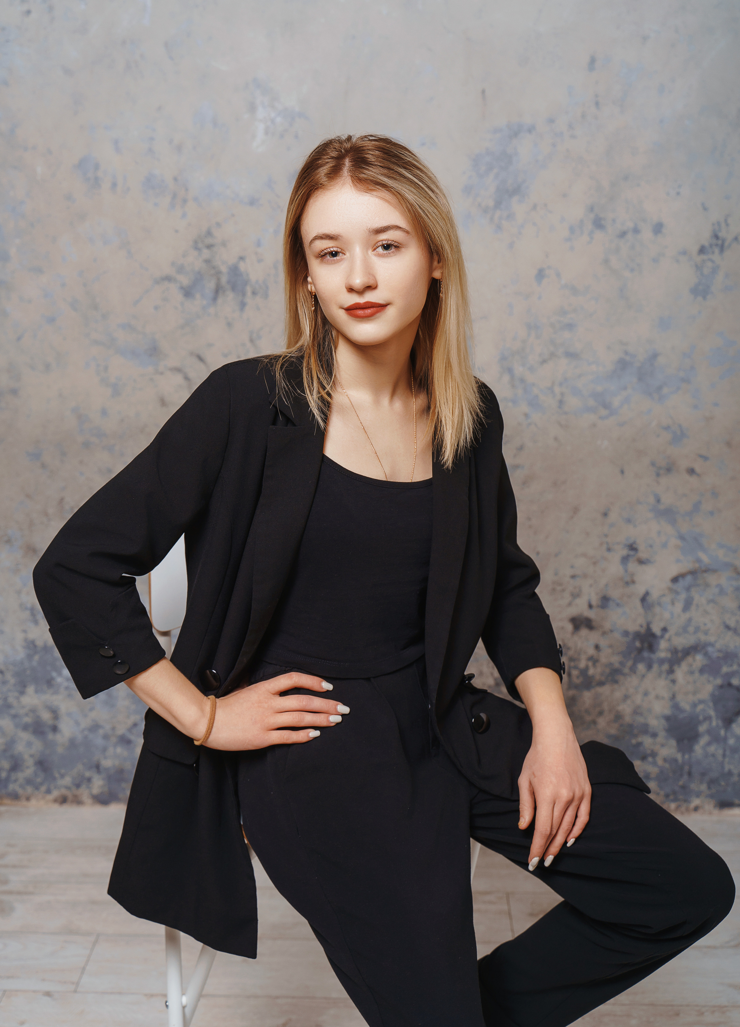 Стильные выпускные альбомы и индивидуальные фотосессии в Таганроге