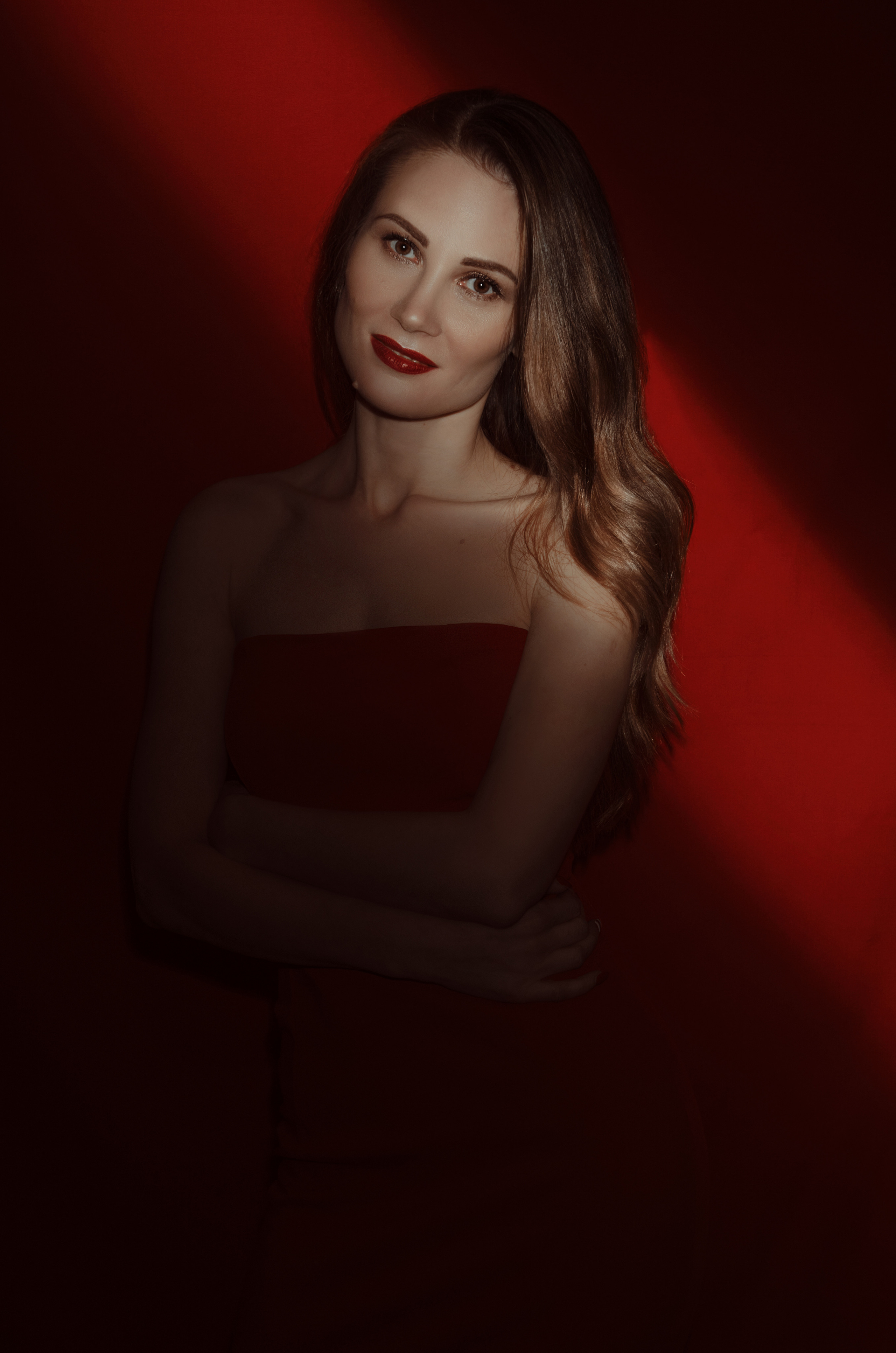 Наташа. Стильные выпускные альбомы и индивидуальные фотосессии в Таганроге