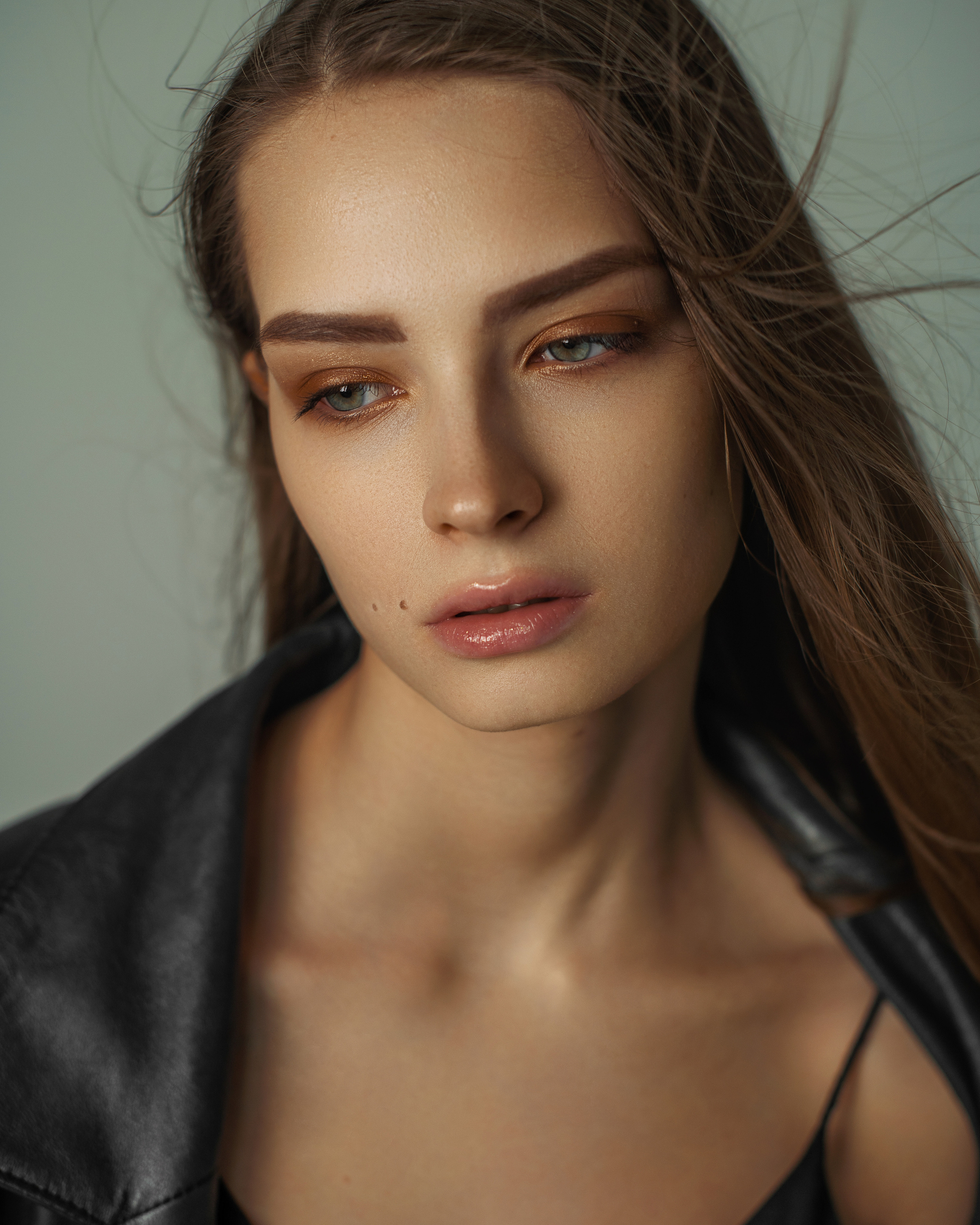 Арина Студия. Стильные выпускные альбомы и индивидуальные фотосессии в Таганроге