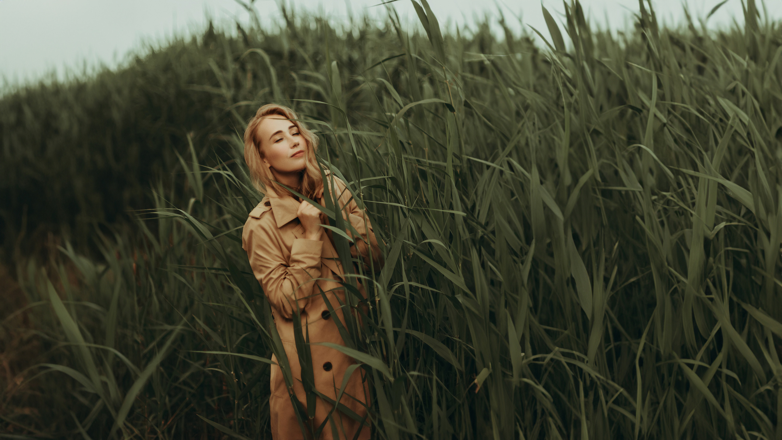 Василиса. Стильные выпускные альбомы и индивидуальные фотосессии в Таганроге
