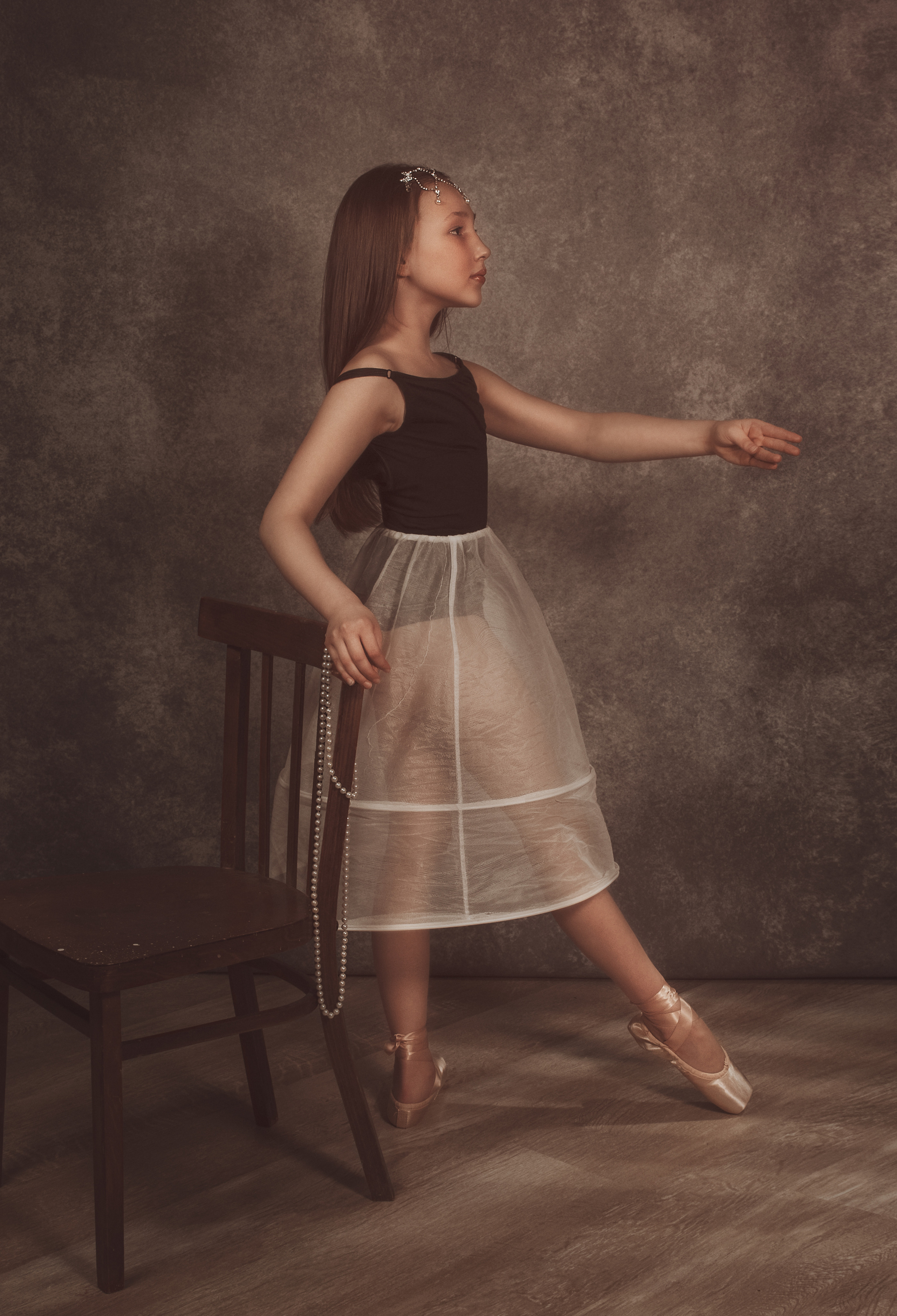 Алена «Пуанты». Стильные выпускные альбомы и индивидуальные фотосессии в Таганроге