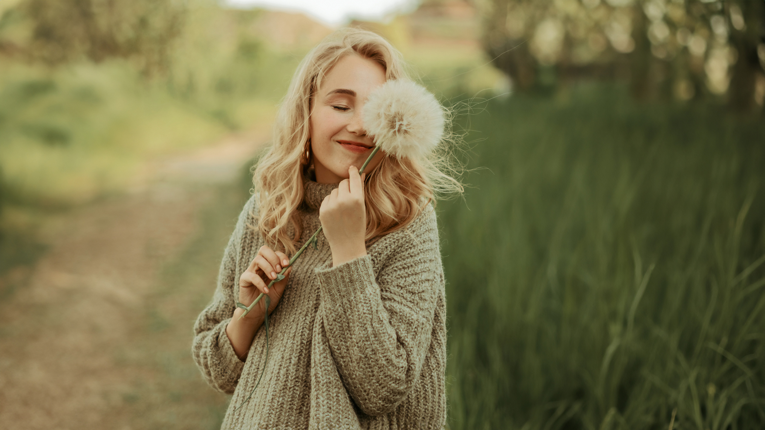 Василиса. Стильные выпускные альбомы и индивидуальные фотосессии в Таганроге