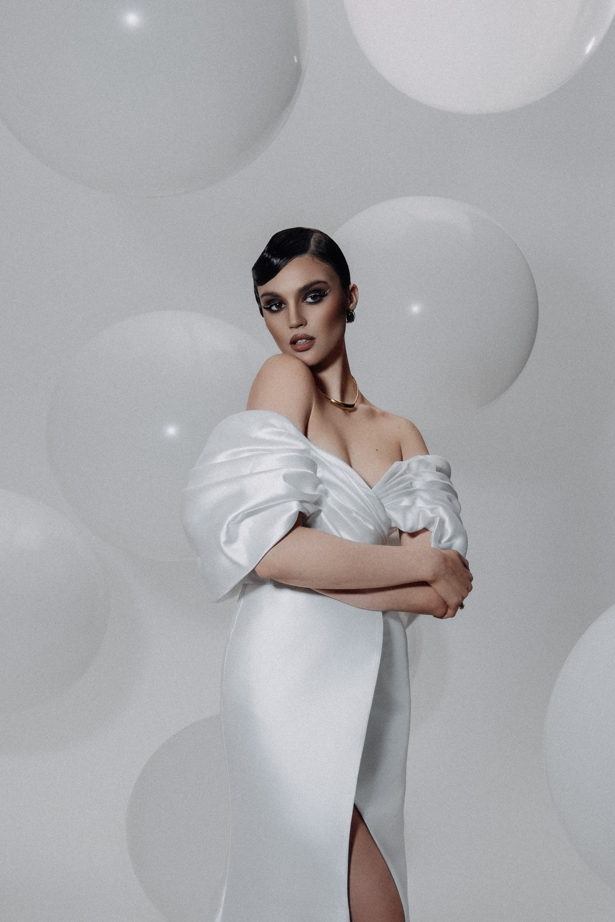 фотосессия в платье с шарами