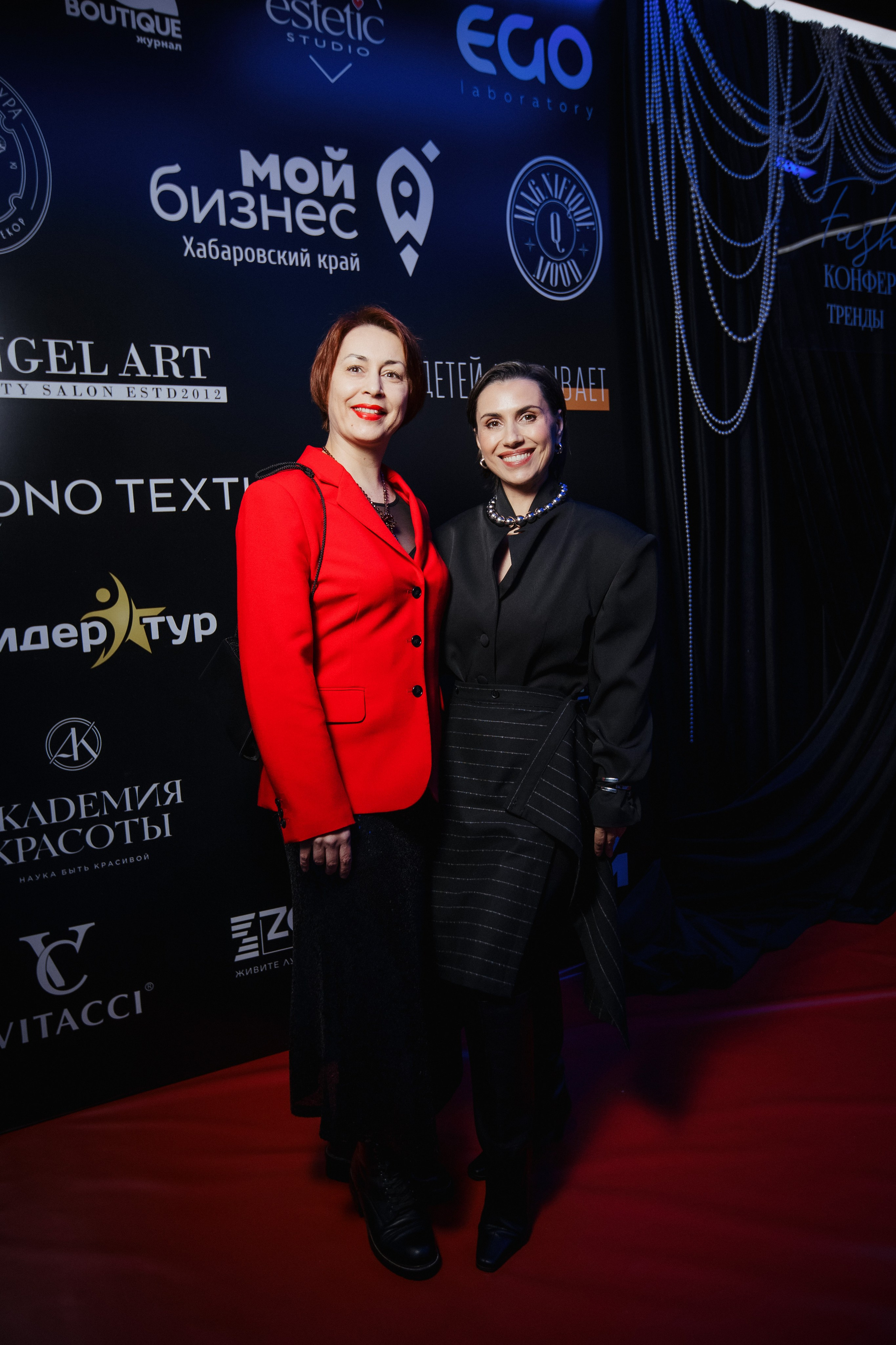 ФЭШН КОНФА. СВОИ. ФОТООТЧЕТЫ-СОБЫТИЯ-МЕСТА