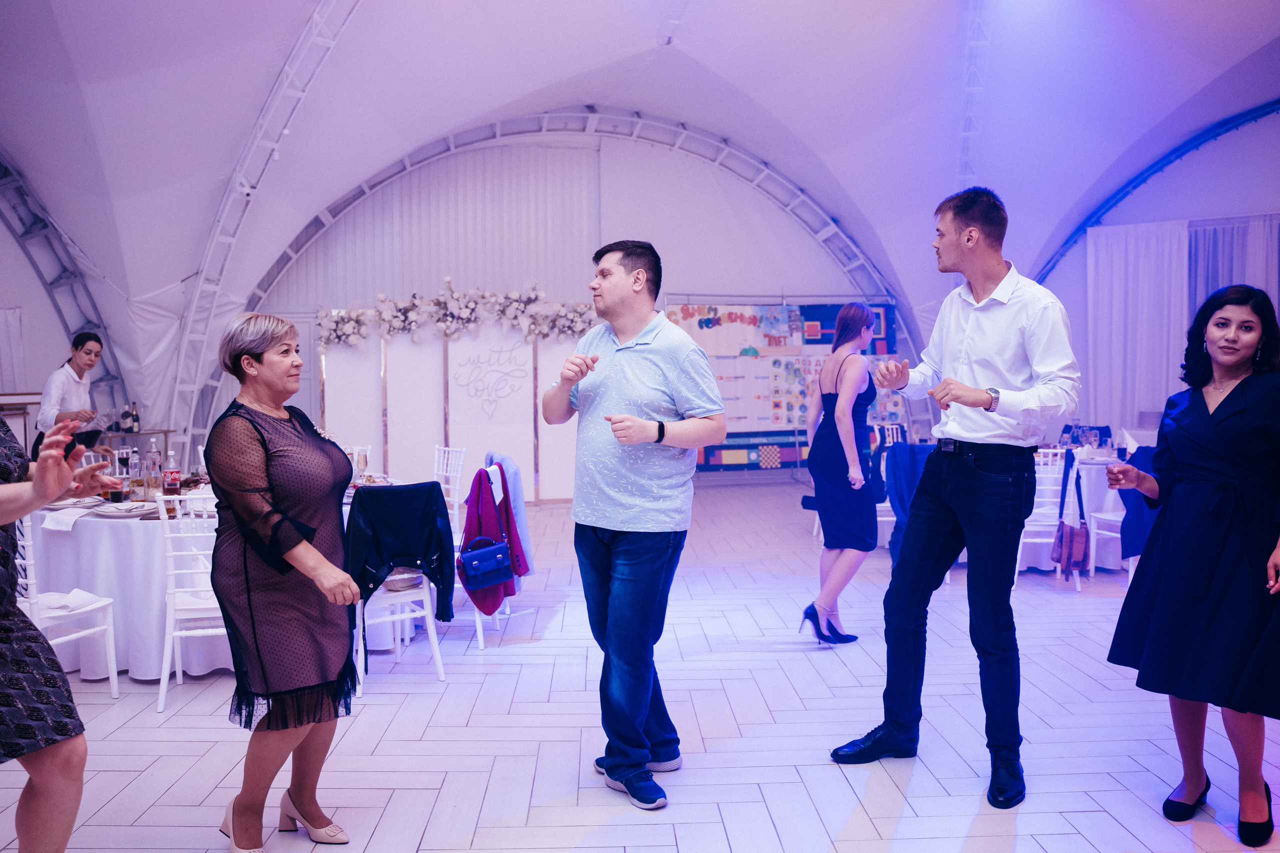 Ави Центр. Свадебный фотограф в Симферополе