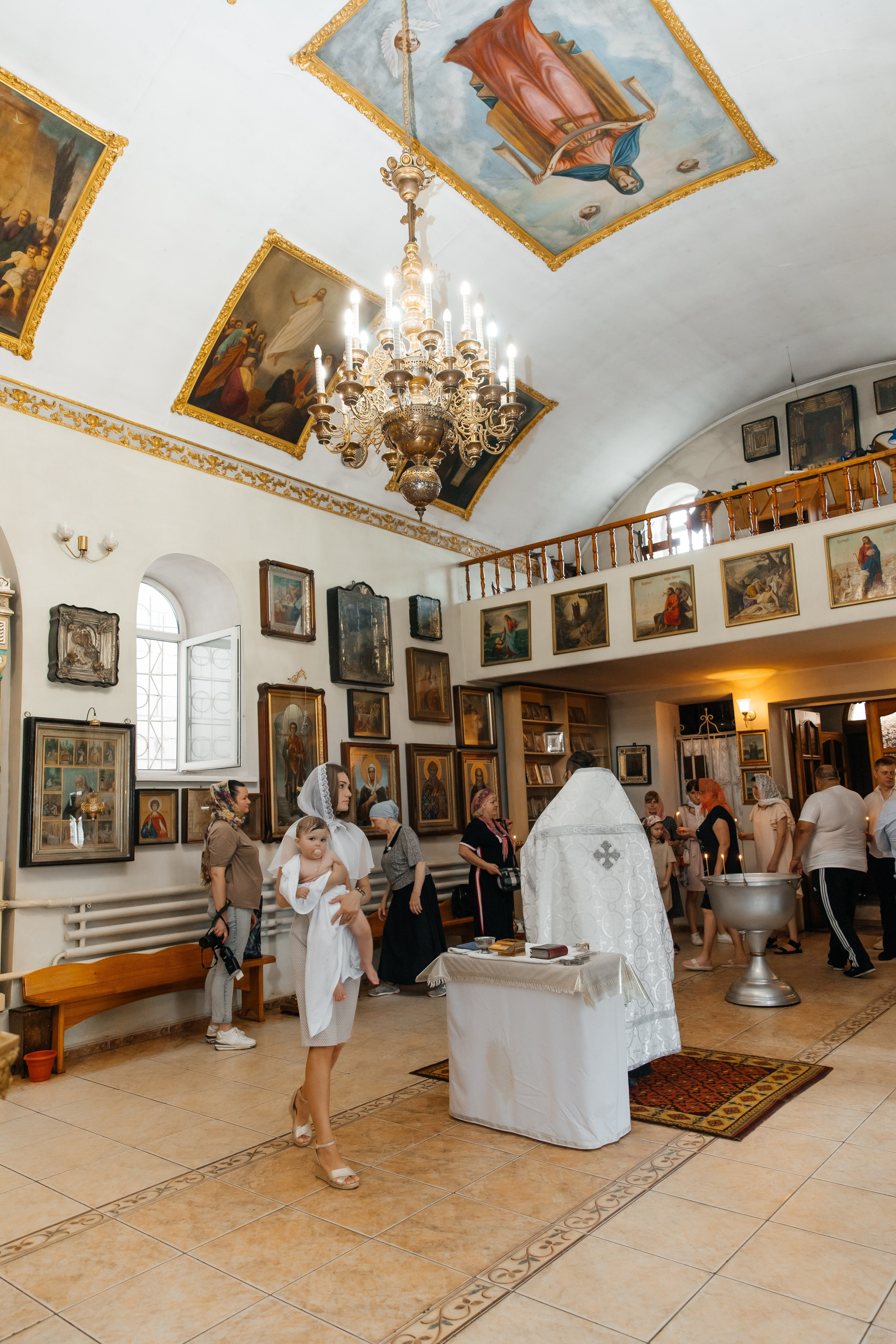 Крестины 5. Главная