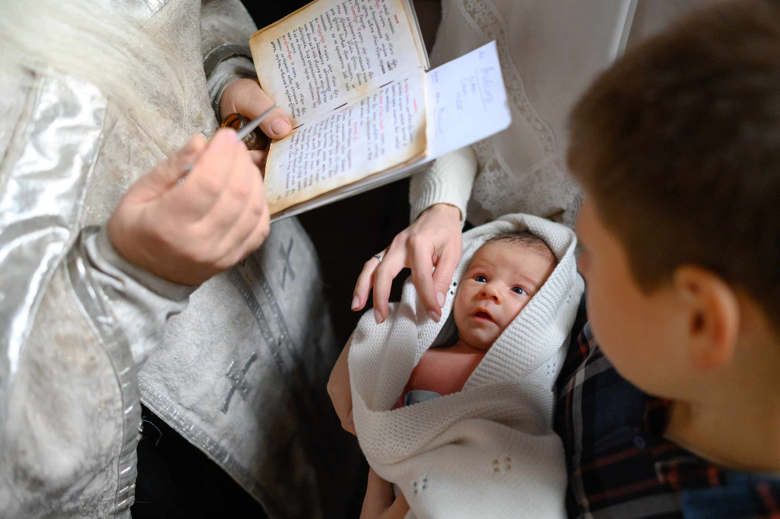 Крещение в Старообрядческом храме (Москва). Семейный и свадебный фотограф в Санкт-Петербурге Серафима Смирнова