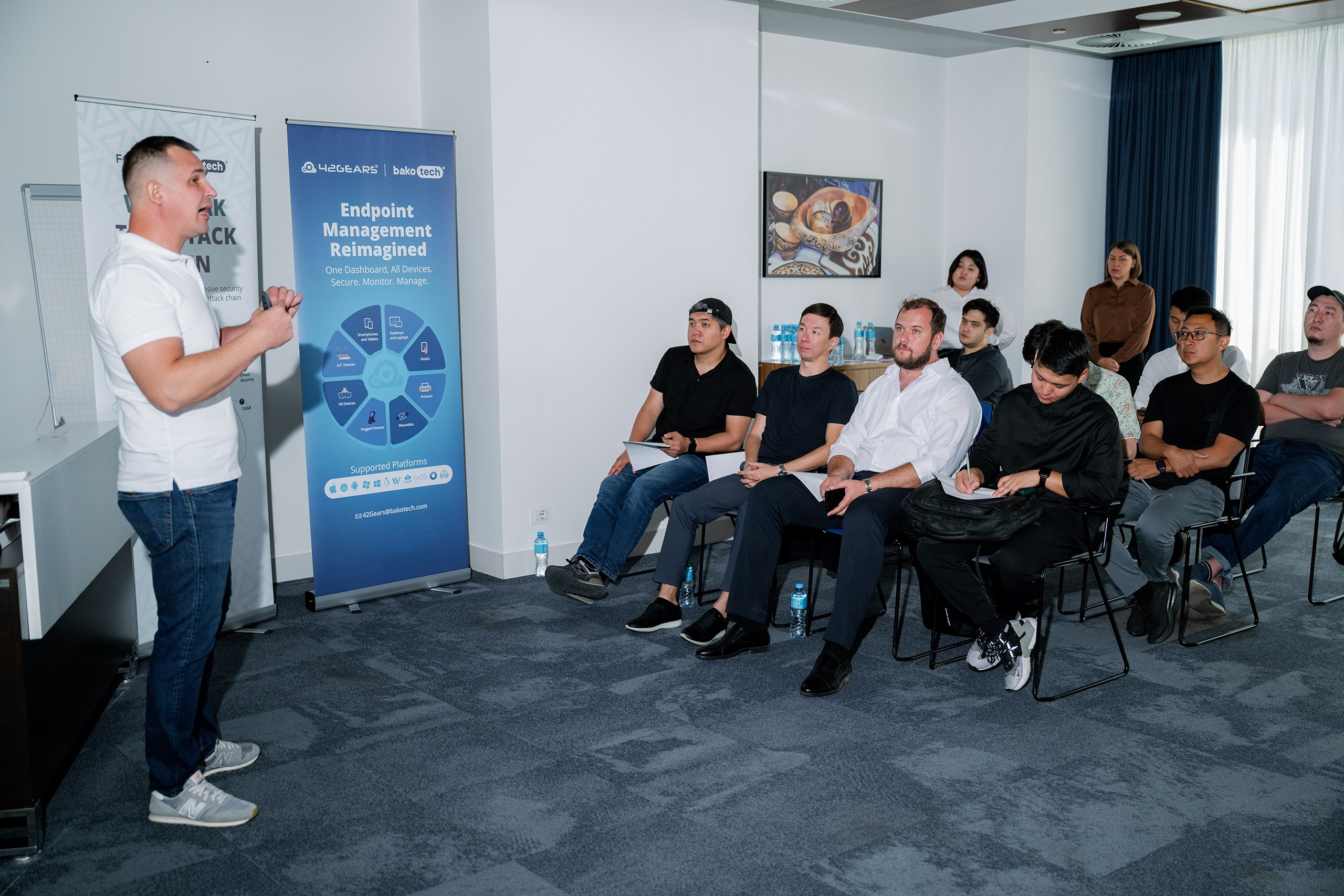 Бизнес завтрак BakoTech&Fortra. Фотограф в Алматы — Алексей Коньков | Репортаж, свадьбы, портреты