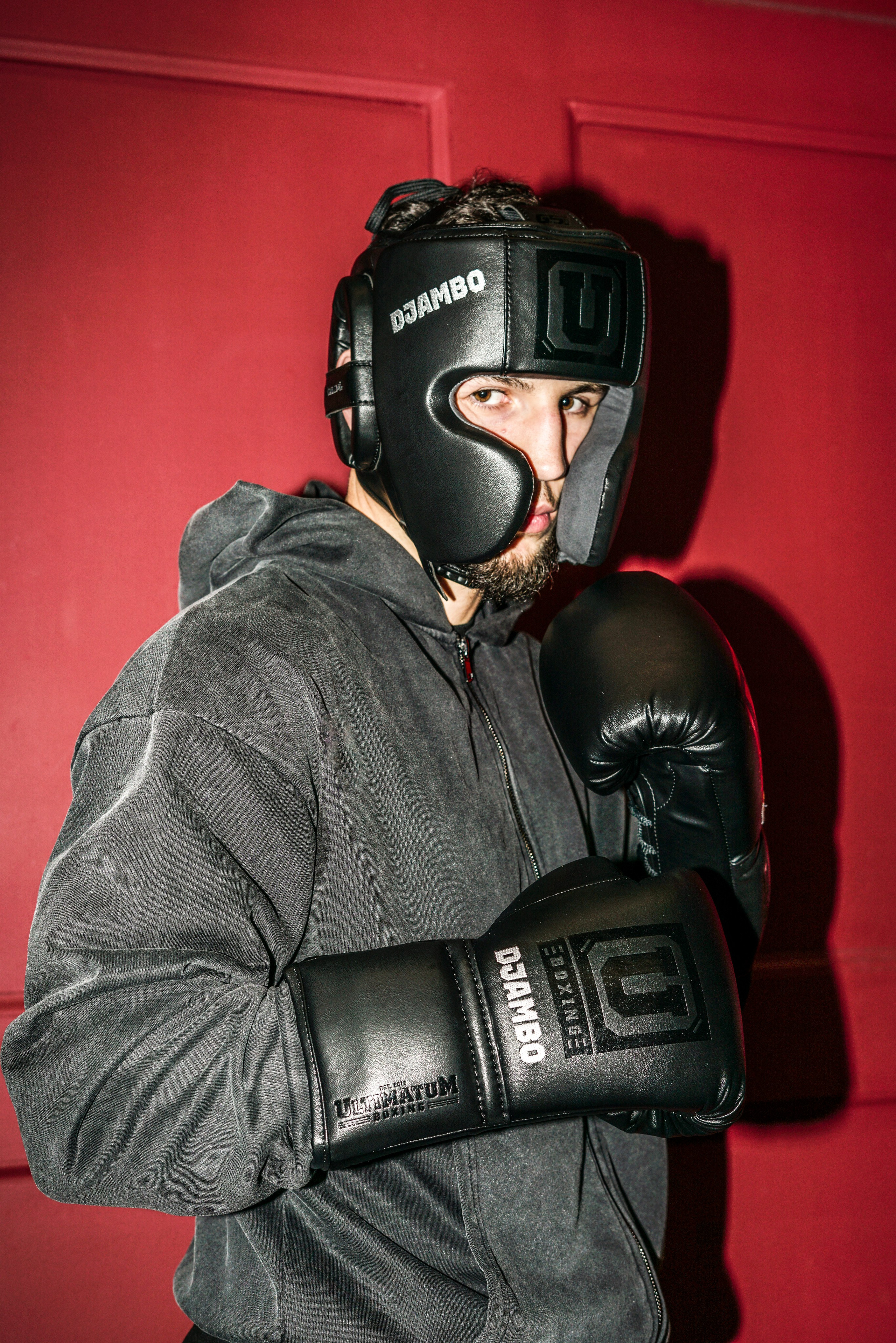 Ultimatum boxing. Not an artist, but photographer. Ivan birdman