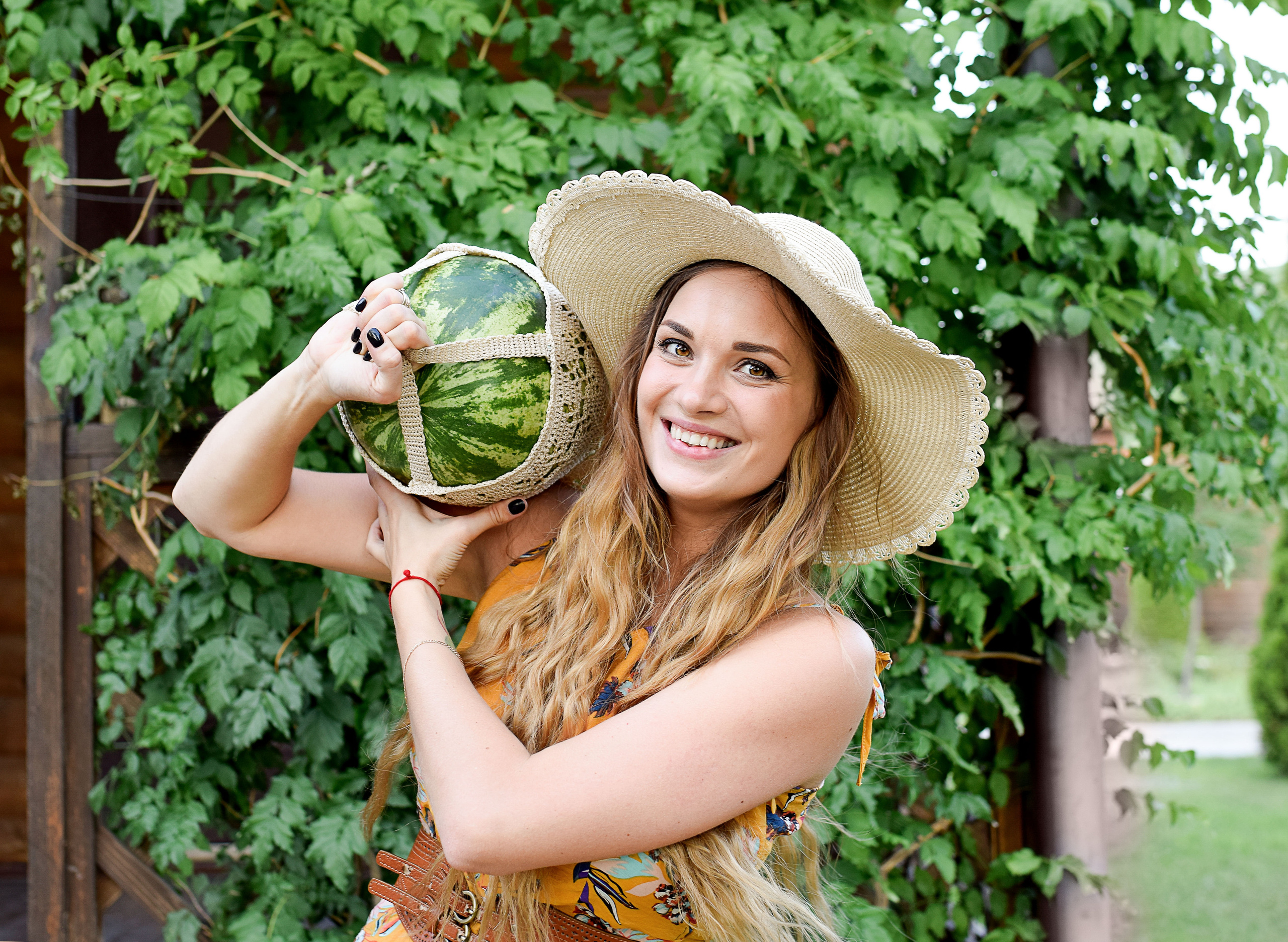 Славутич — Арбузная семейная. Фотограф в Ялте Инна Найден. Детский и семейный фотограф