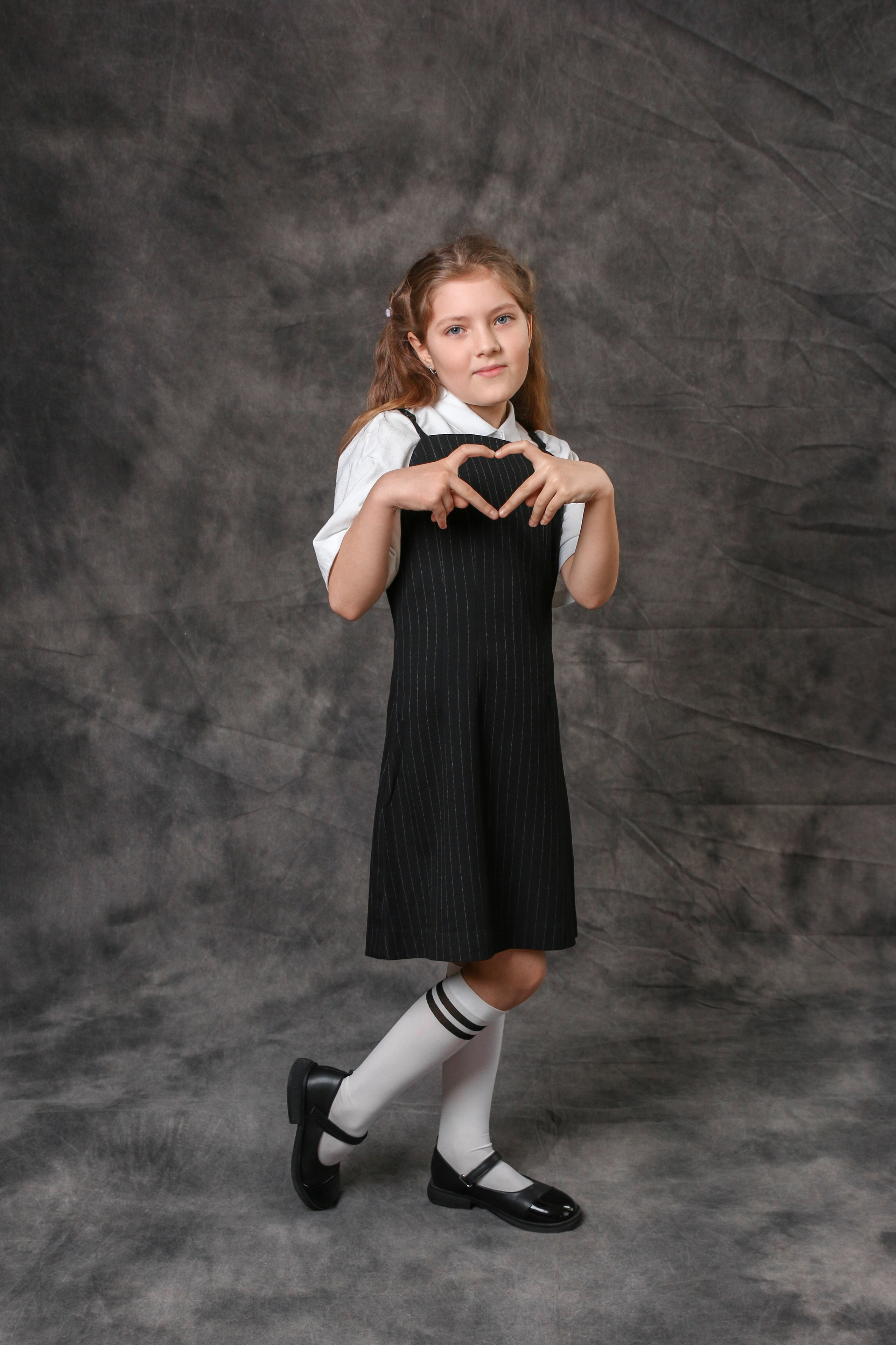 Выпускной фотоальбом "Портрет". Выпускные альбомы в Тюмени для школ, садов, вузов спортивных секций