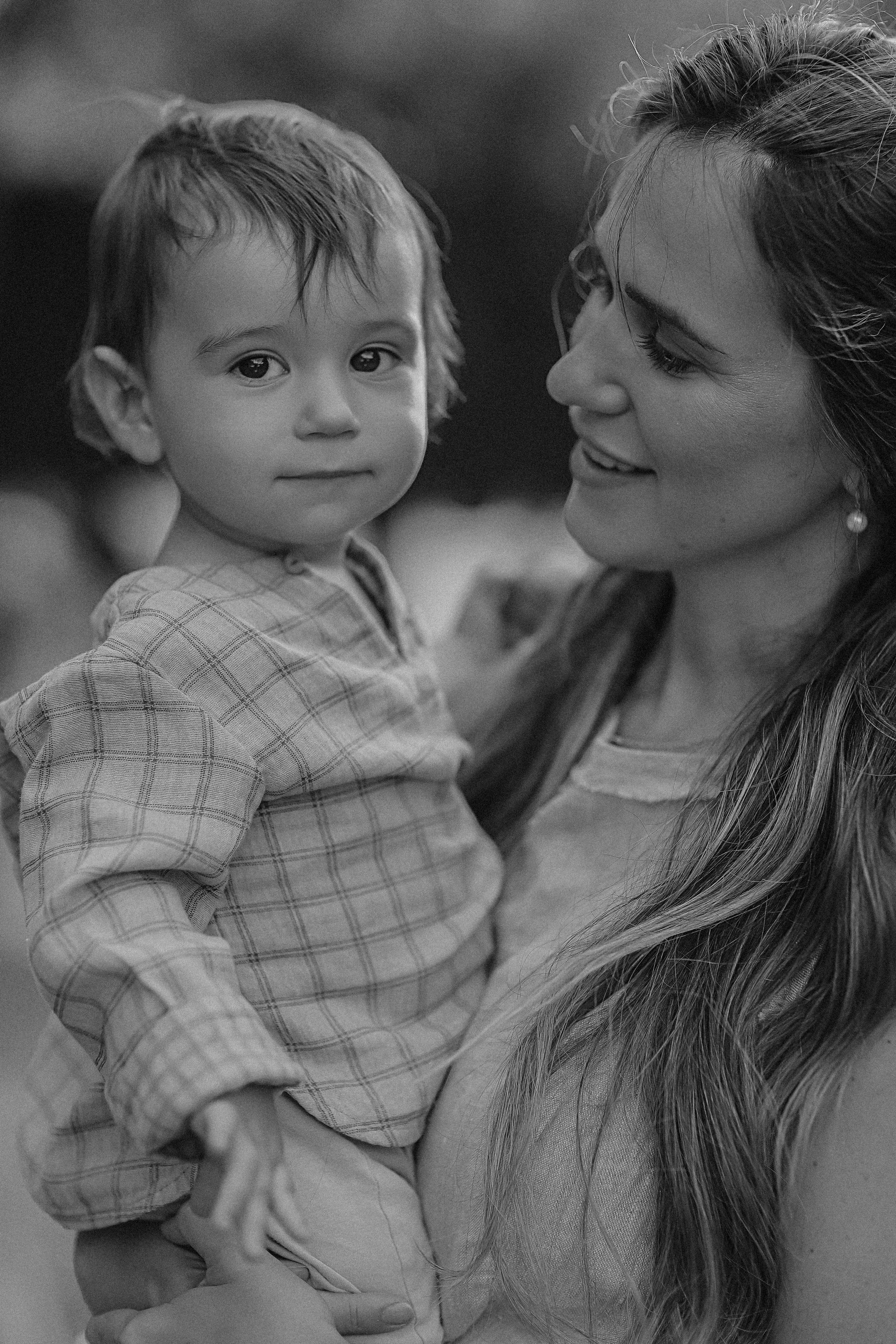 Стирка у дома. Семейный фотограф Тюмень, фотограф на роды Салмина Мария