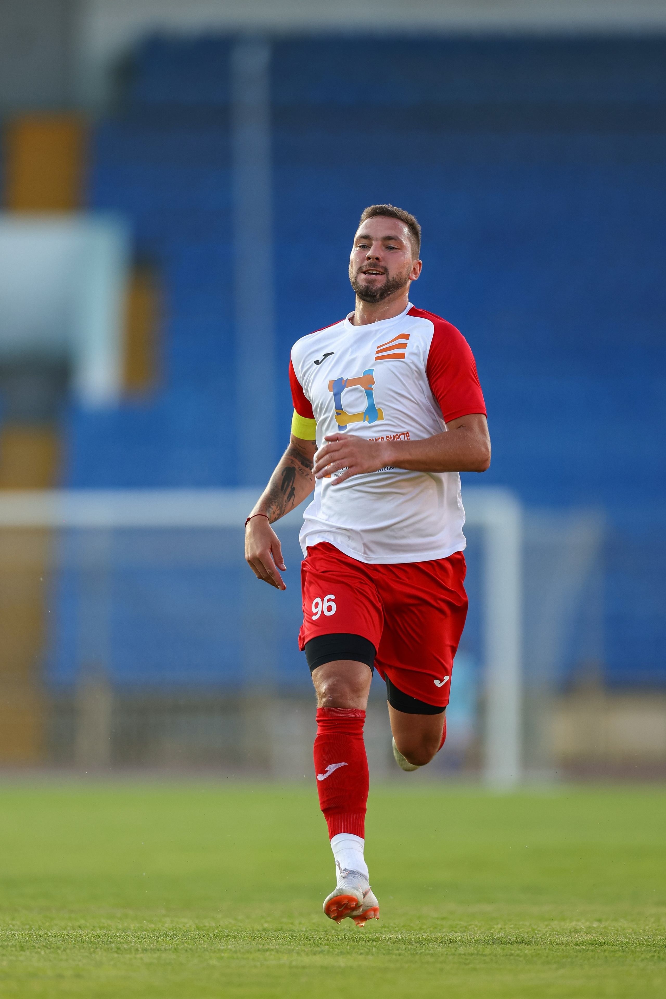 Благотворительный футбольный матч Друзья Бурмистрова vs ФК Fight Nights. Спортивный репортажный фотограф Казань Нафис Сиразетдинов