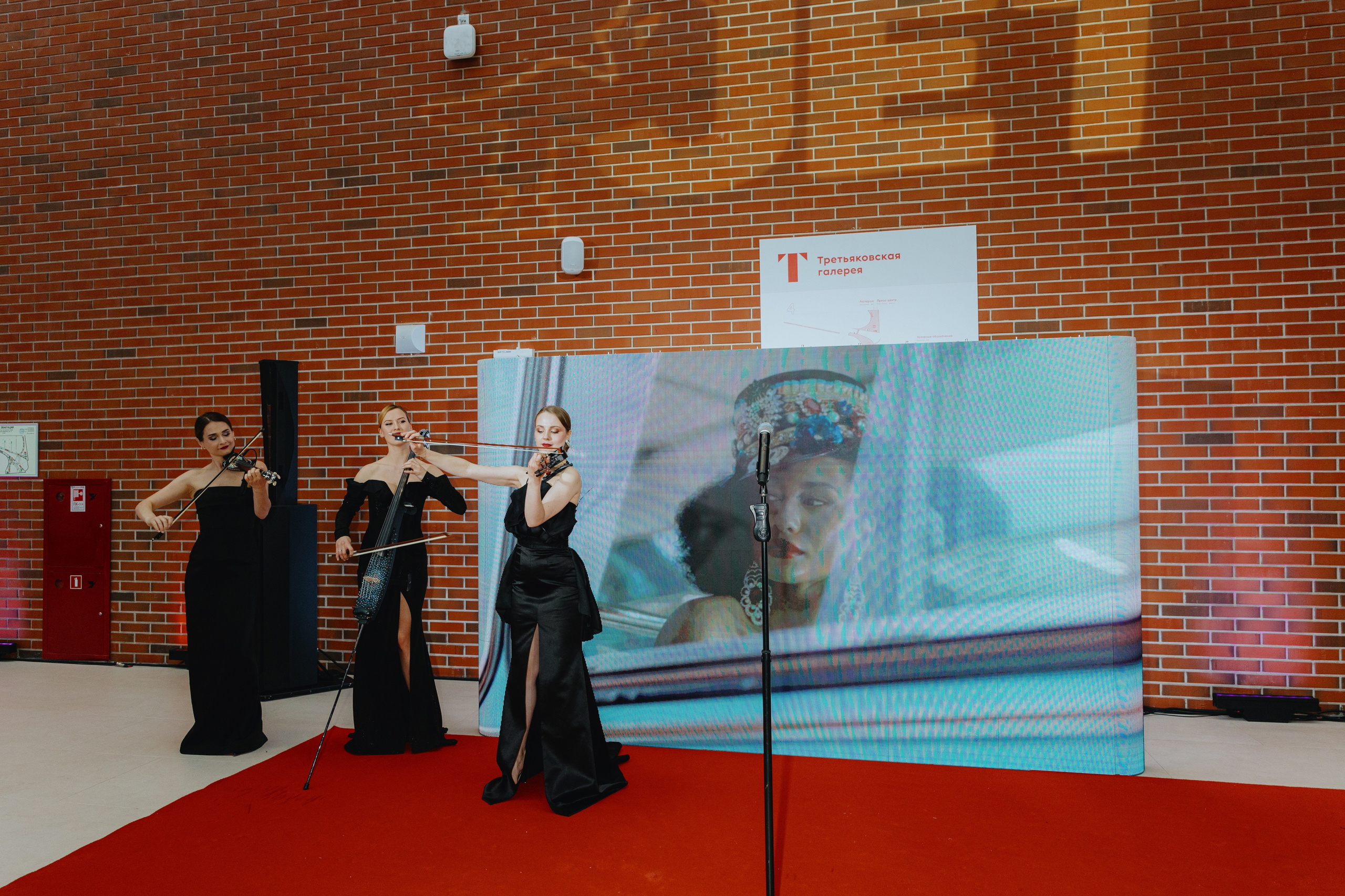 Презентация GET JET в Третьяковской галерее. Фотограф в Москве и Санкт-Петербурге Дарина