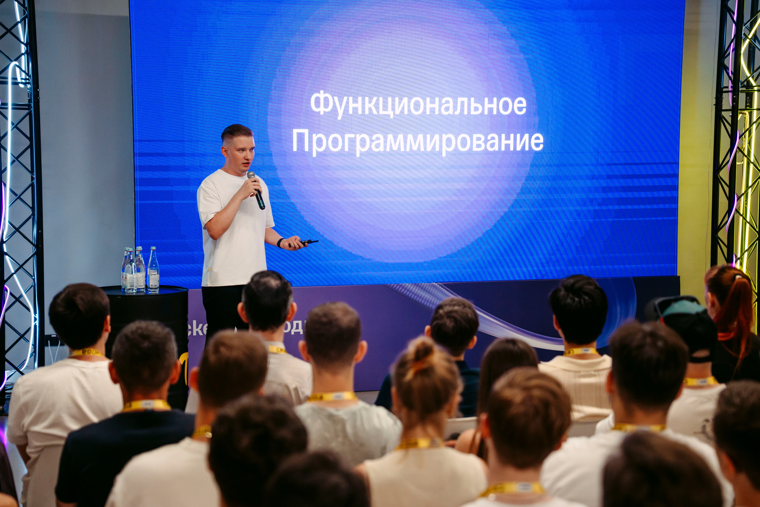 Т-Банк. Сезон кода / 2025. Саша Копылов, фотограф в Казани