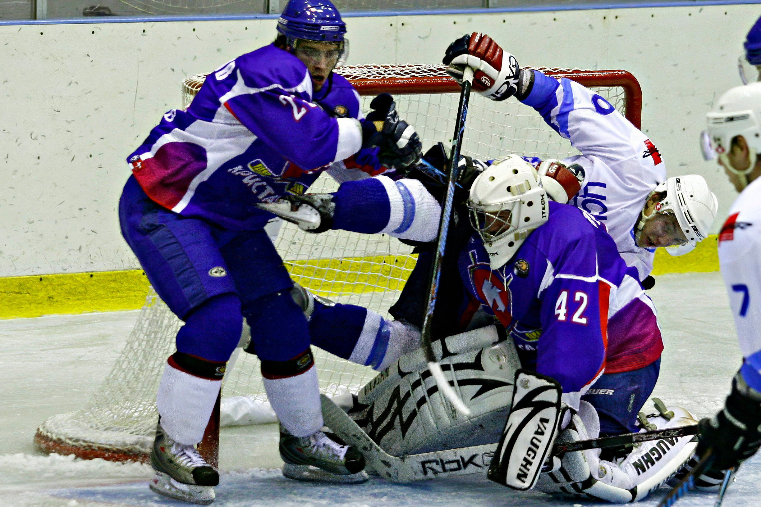 спортивная фотография, хоккей, атака на ворота