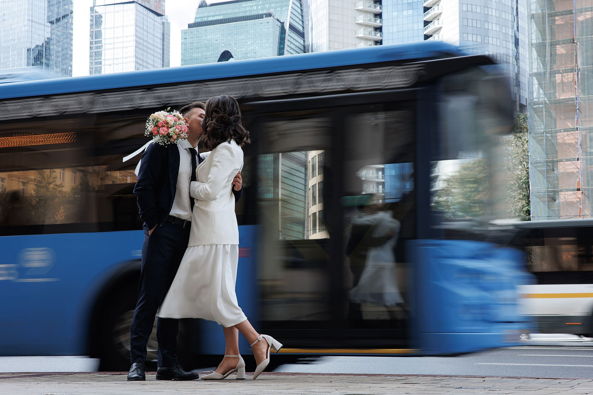 Прогулка, фотосессия жениха и невесты. Свадебная съемка. Фотограф в Москве Валерий Боцман
