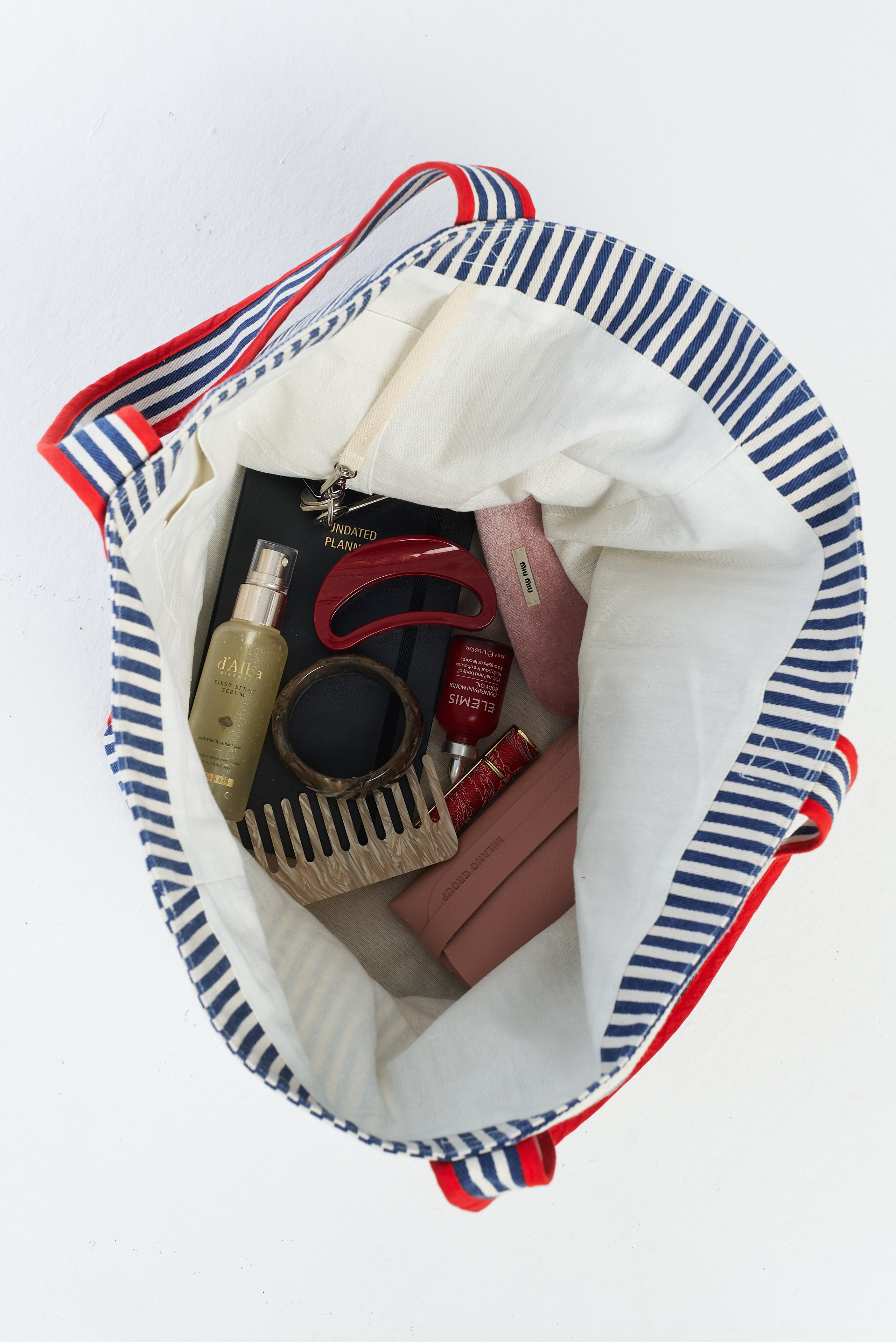 Каталог сумки. Фото и видео для брендов и бизнеса