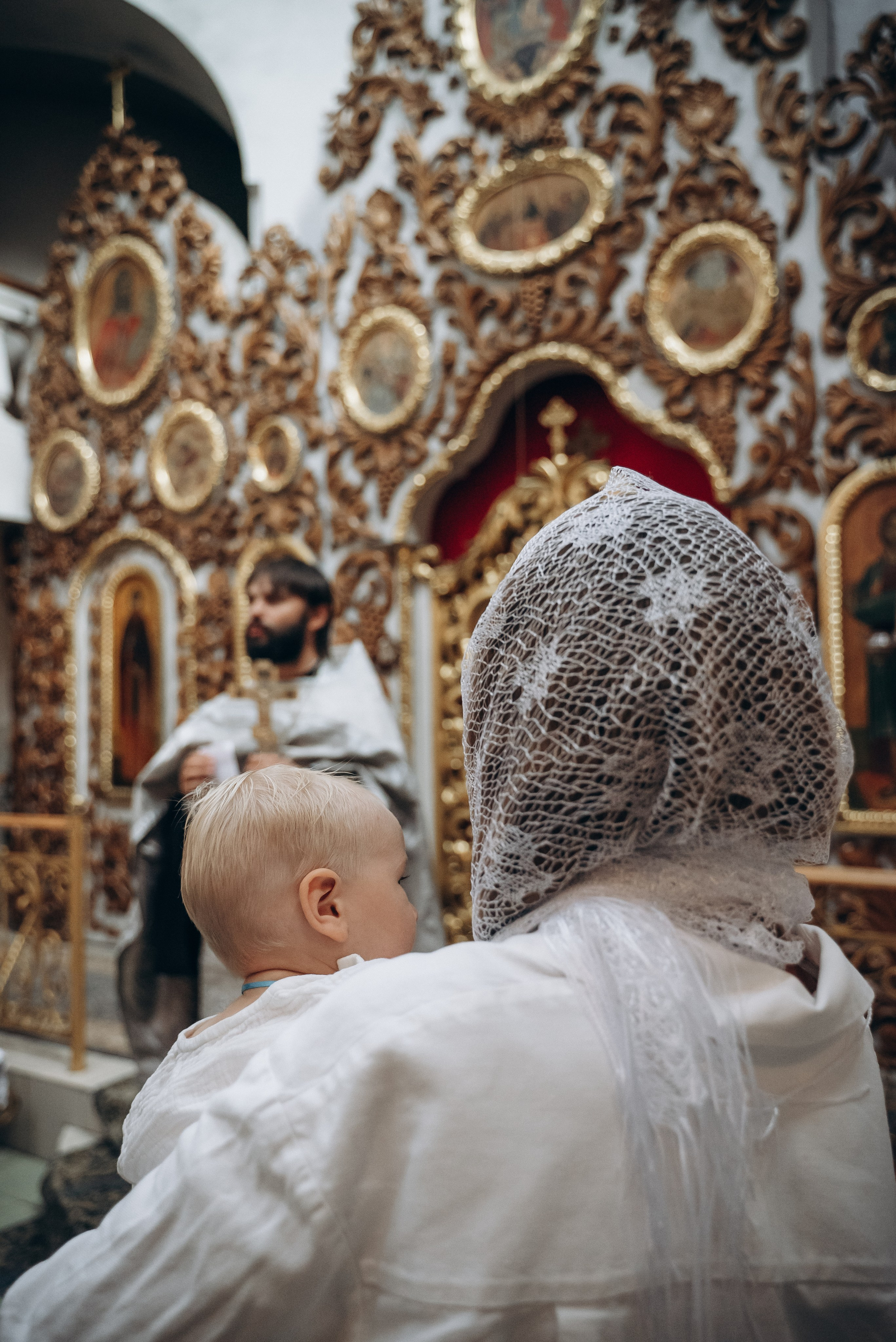 Крещение Демьяна. Семейный фотограф в Минске Дарья Дреко
