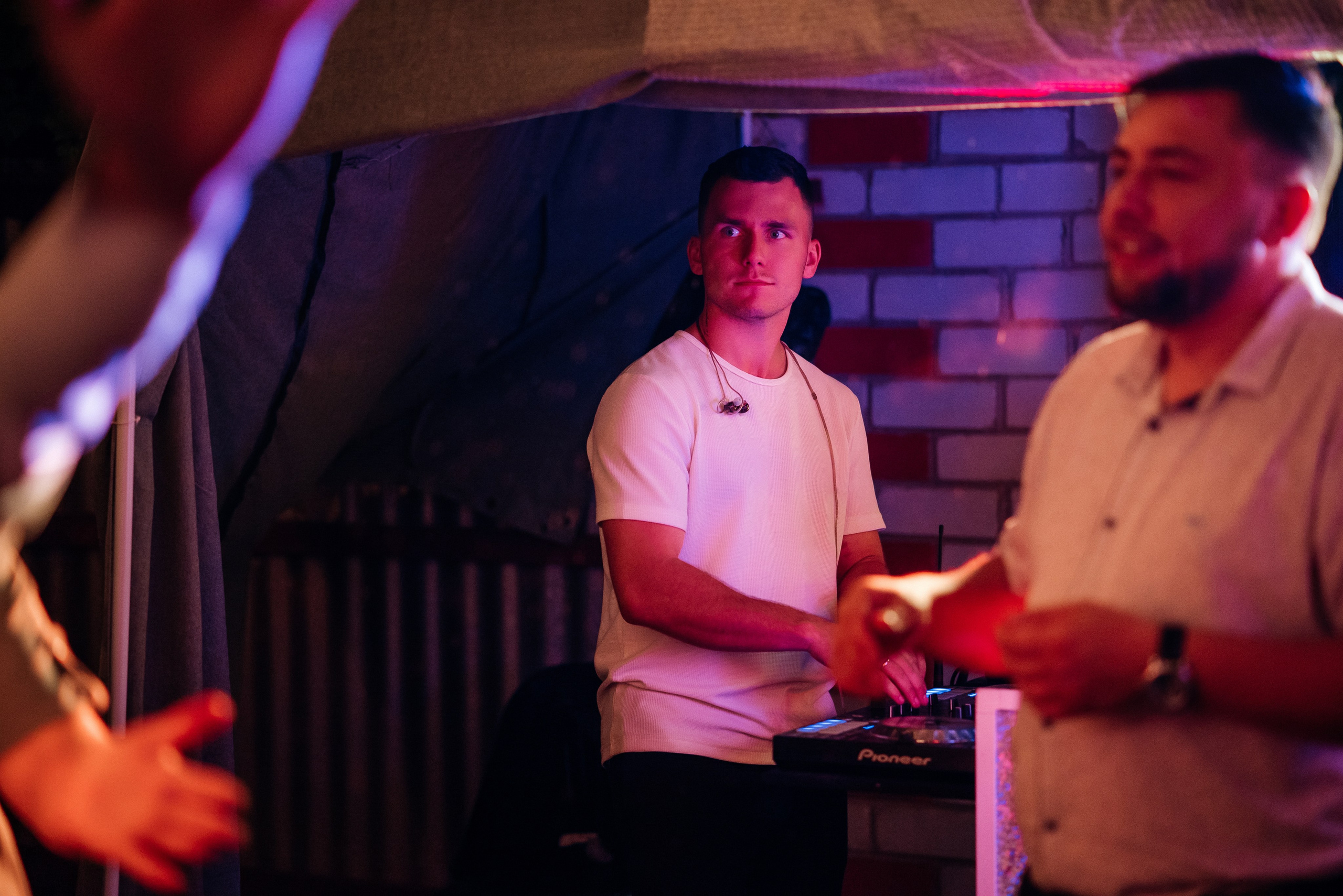 «Свадьба Даши и Артема». Школьный фотограф в Валуйках. Фотосессии для выпускников и изготовление выпускных альбомов в городе Валуйки и в Белгородской области