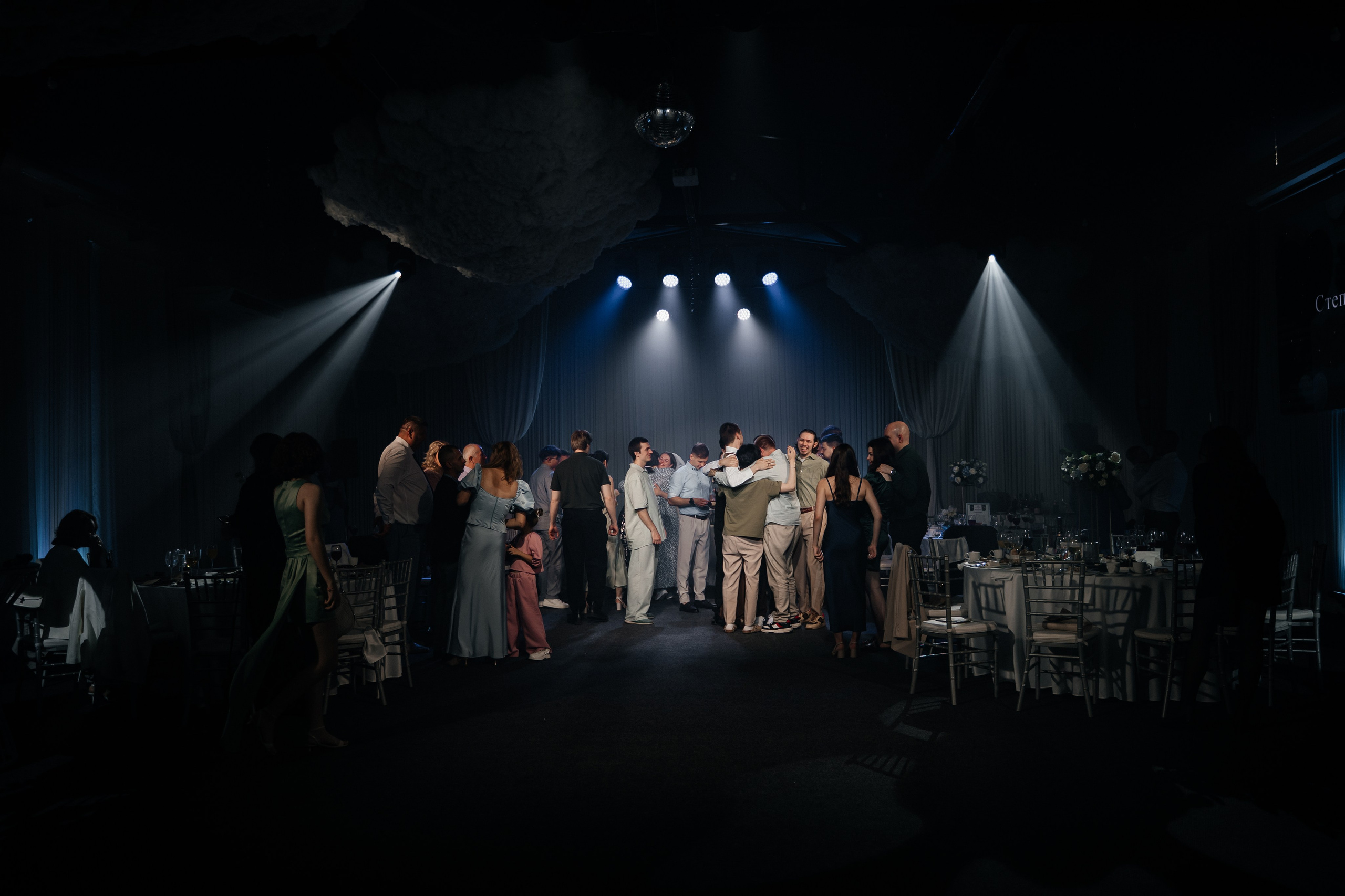 Wedding «Laugh and cry». Свадебные фотограф и видеограф Наталья и Анатолий Новиковы СПб