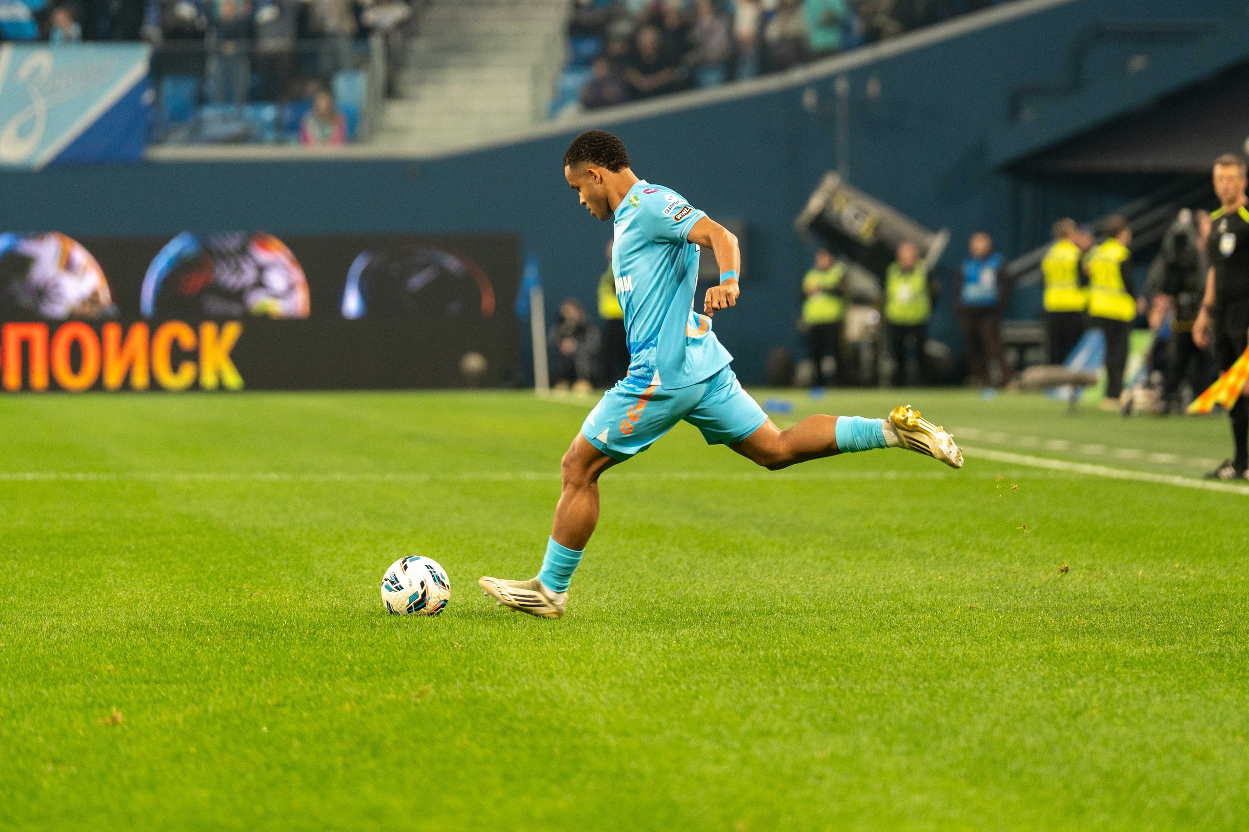 Зенит — Динамо (Москва): фотогалерея РПЛ, 13 тур на Газпром Арене | Антон Гауф. Спортивный фотограф в Санкт-Петербурге | Антон Гауф