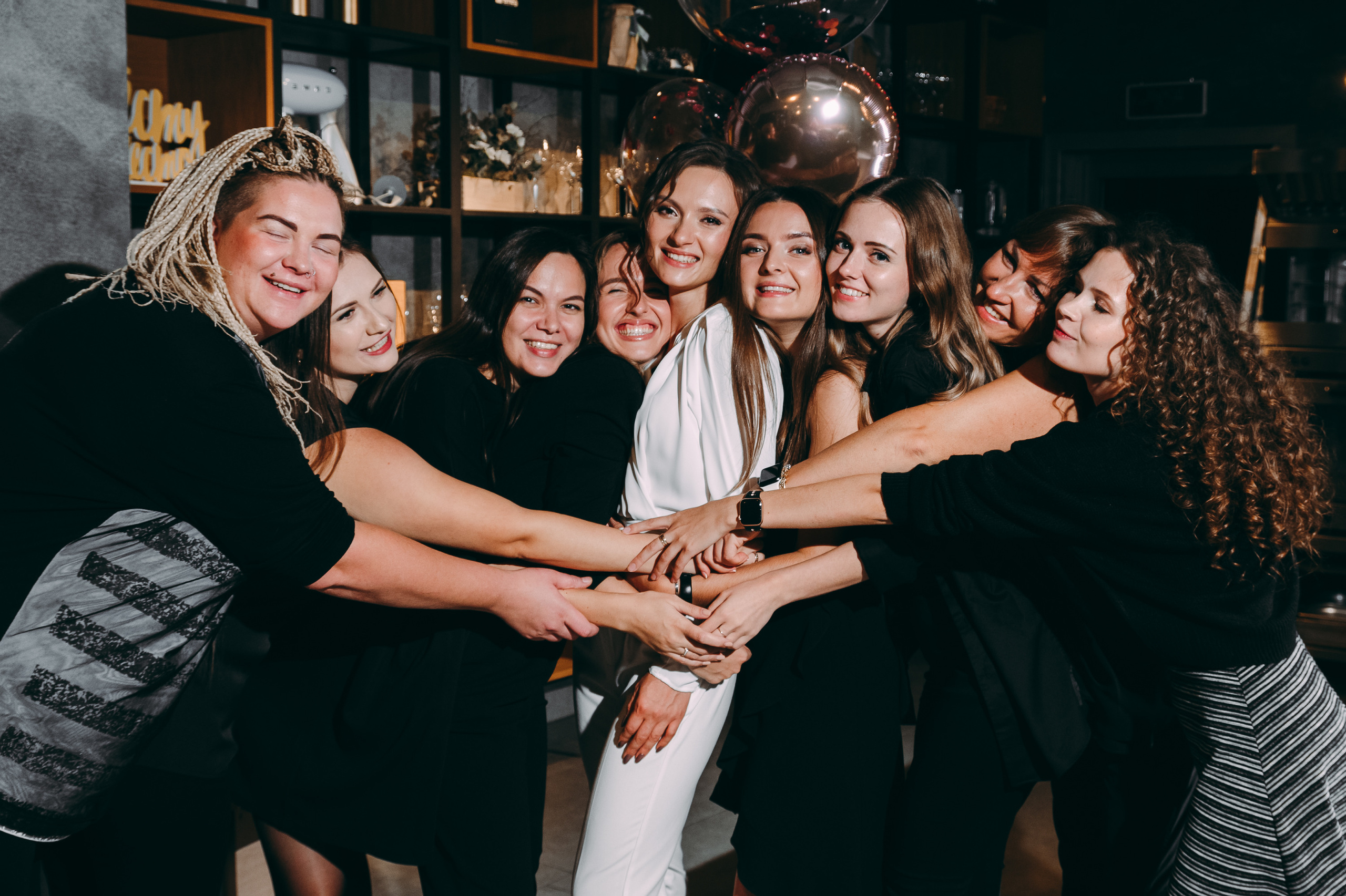 Девичник «Кухня за кулисами». Свадебный фотограф в Новосибирске Алена Цизман