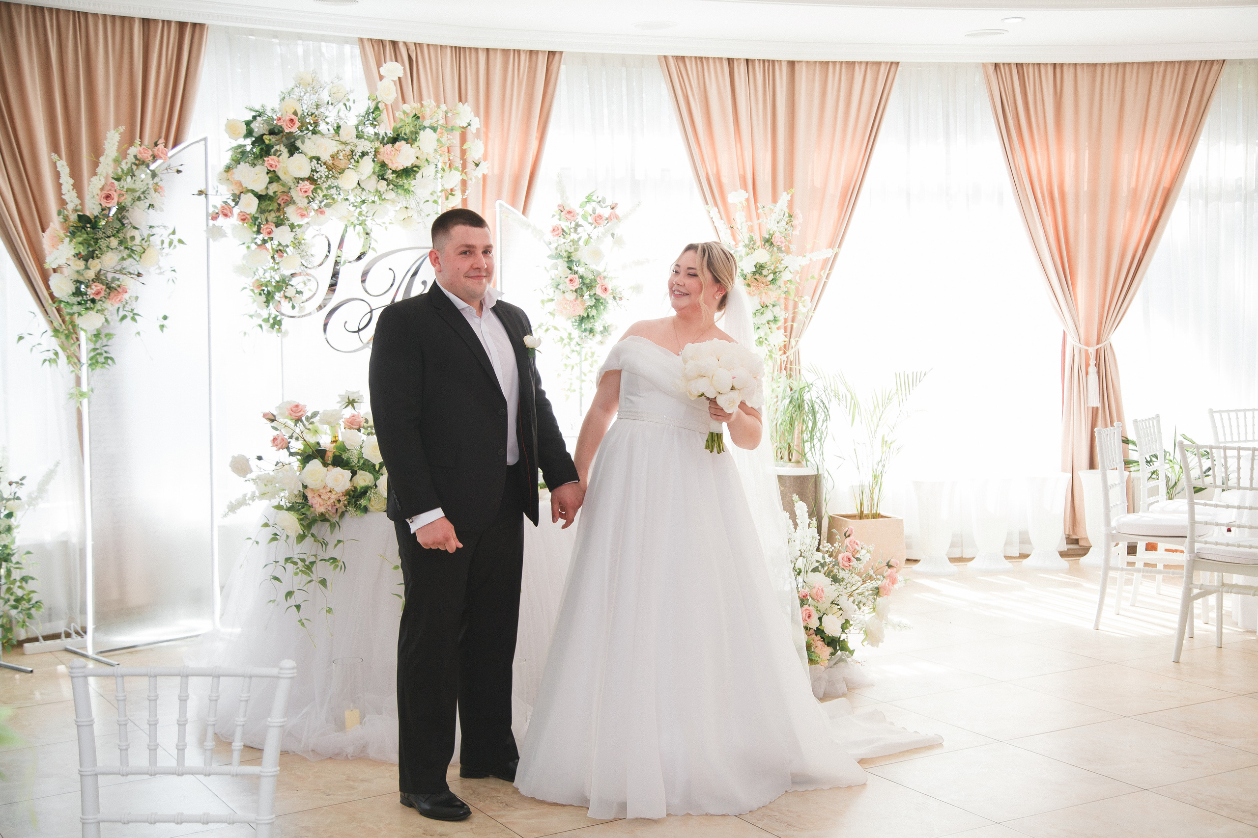 Роман и Анастасия. Свадебный фотограф в Симферополе (Крым) Валерия Воловидник