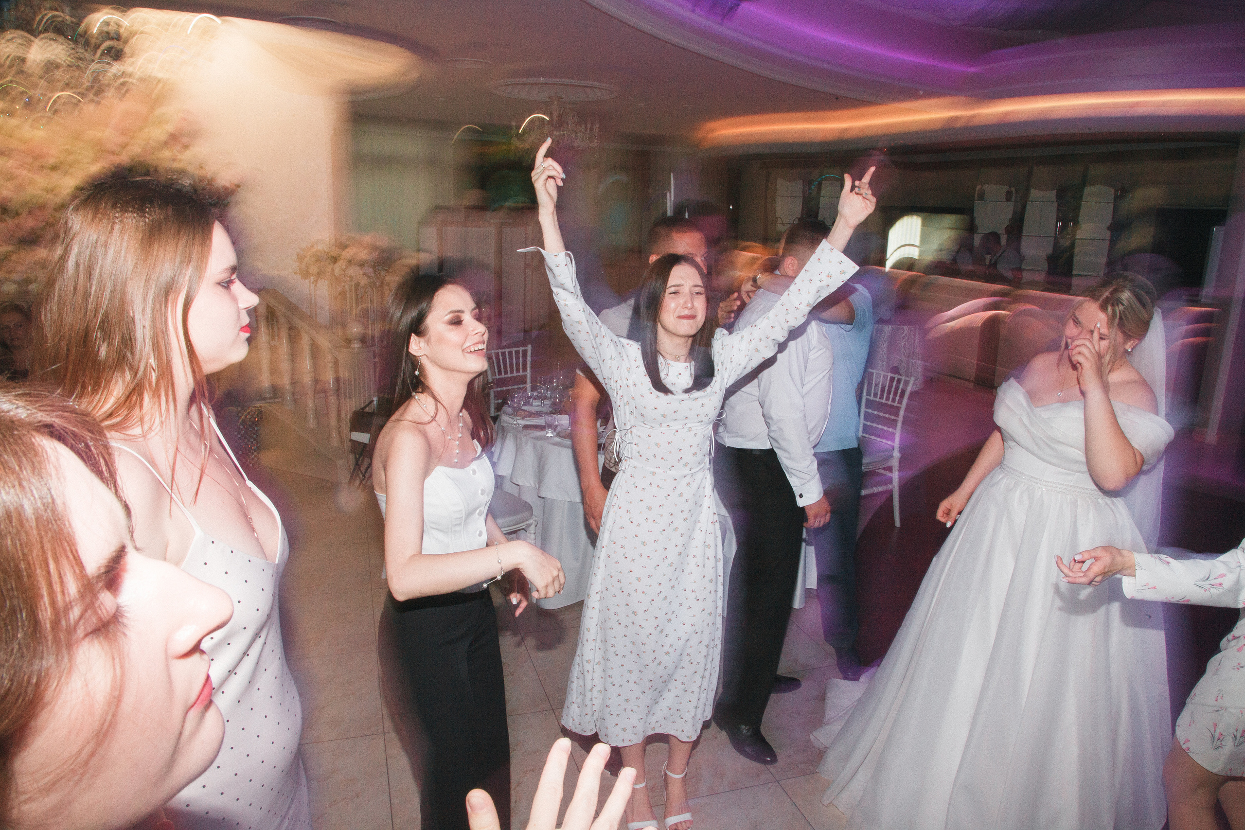 Роман и Анастасия. Свадебный фотограф в Симферополе (Крым) Валерия Воловидник