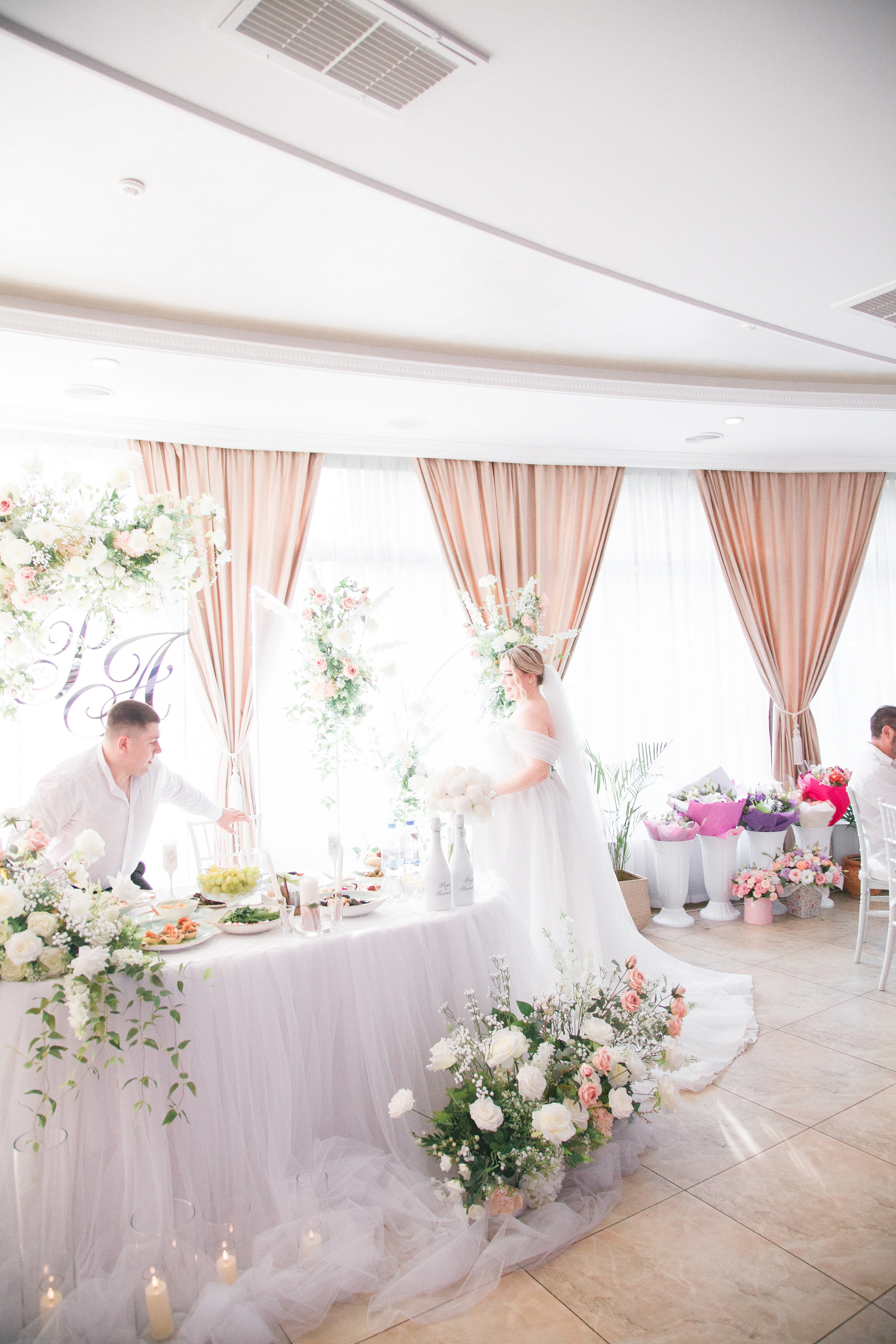 Роман и Анастасия. Свадебный фотограф в Симферополе (Крым) Валерия Воловидник