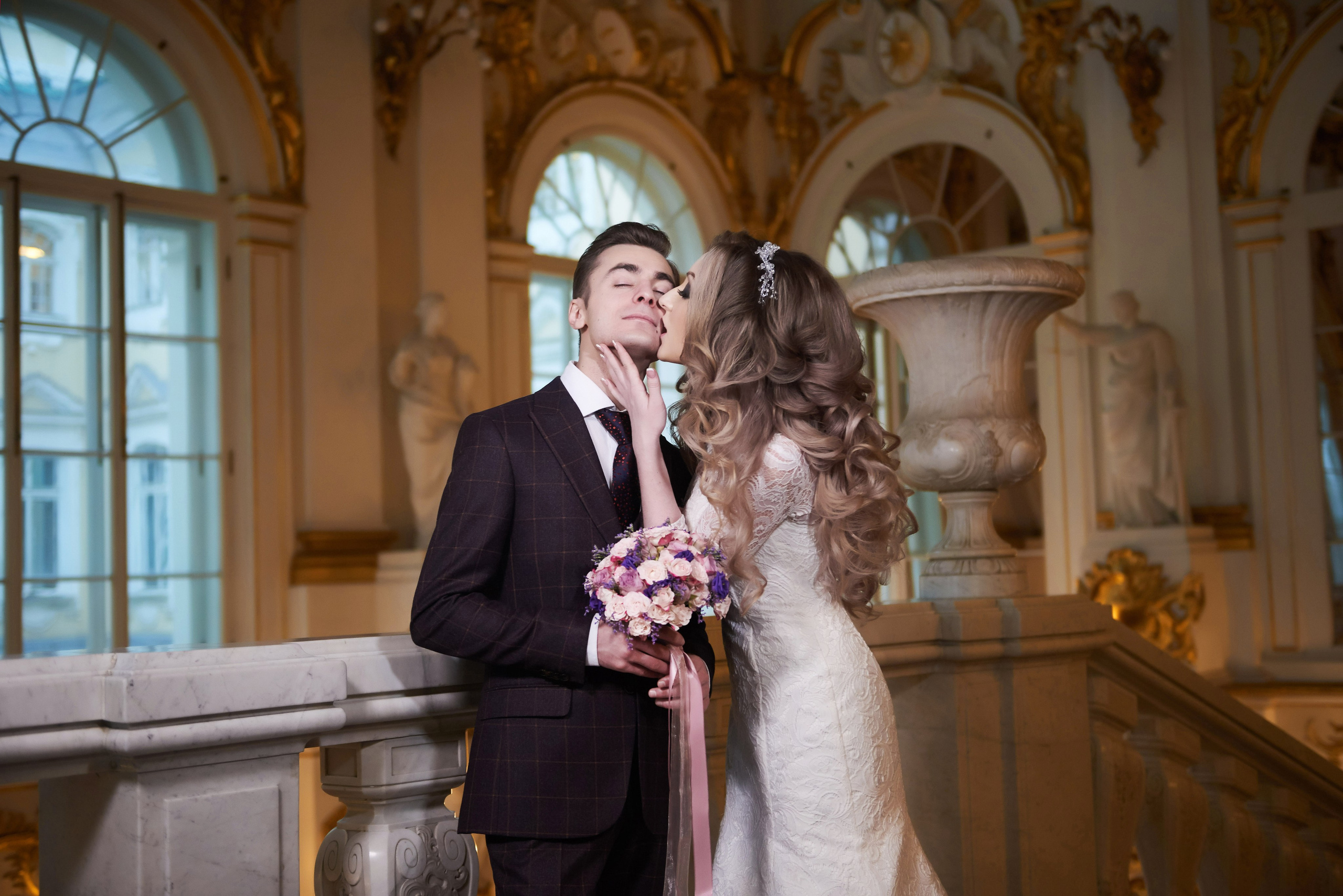 Илона и Андрей (фотосессия в ночном Эрмитаже). Портретный, семейный и свадебный фотограф в Санкт-Петербурге и в Пушкине Ширяев Денис