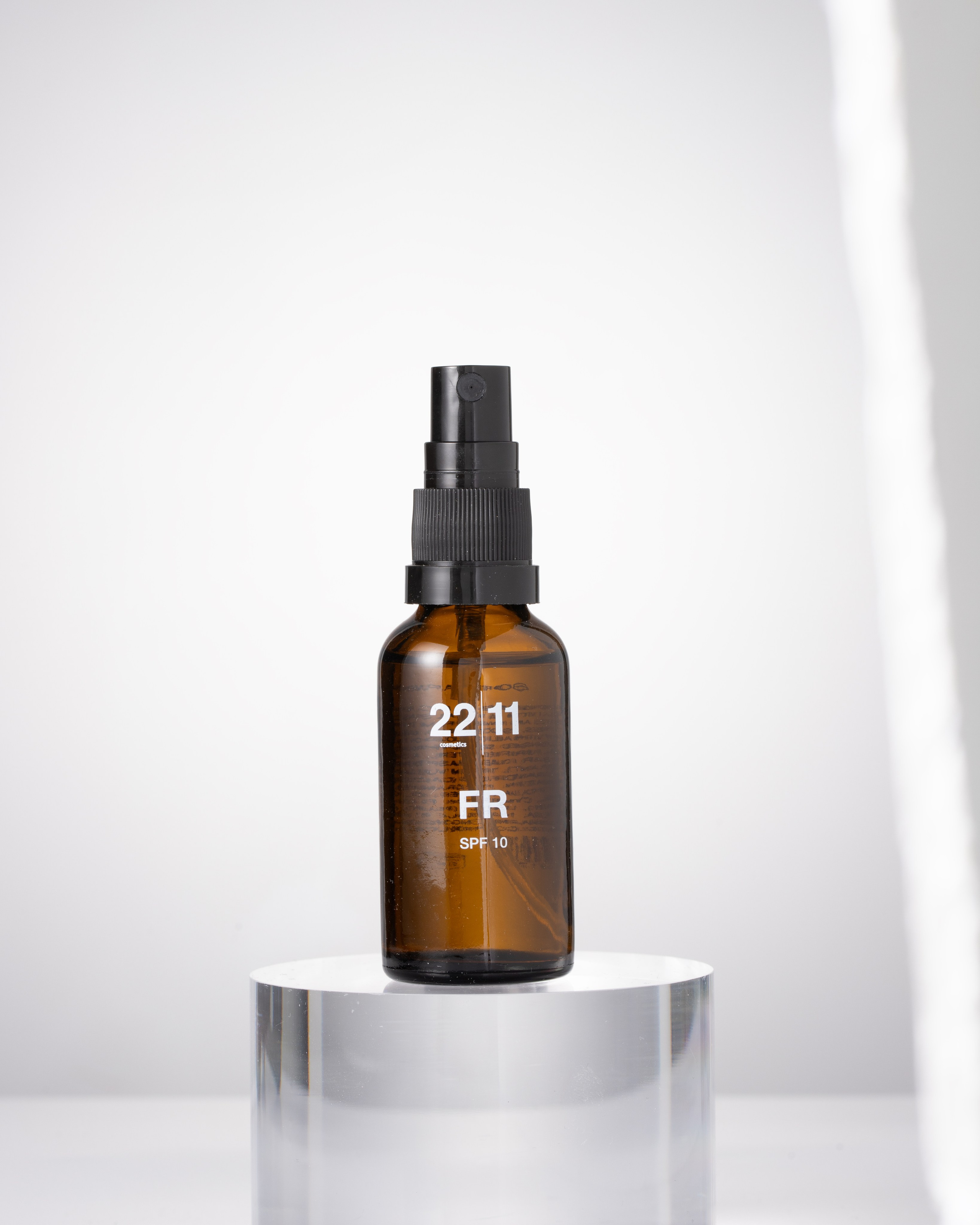 BEFORE / AFTER. RETOUCHER / Beauty / Product / Fashion / Commercial