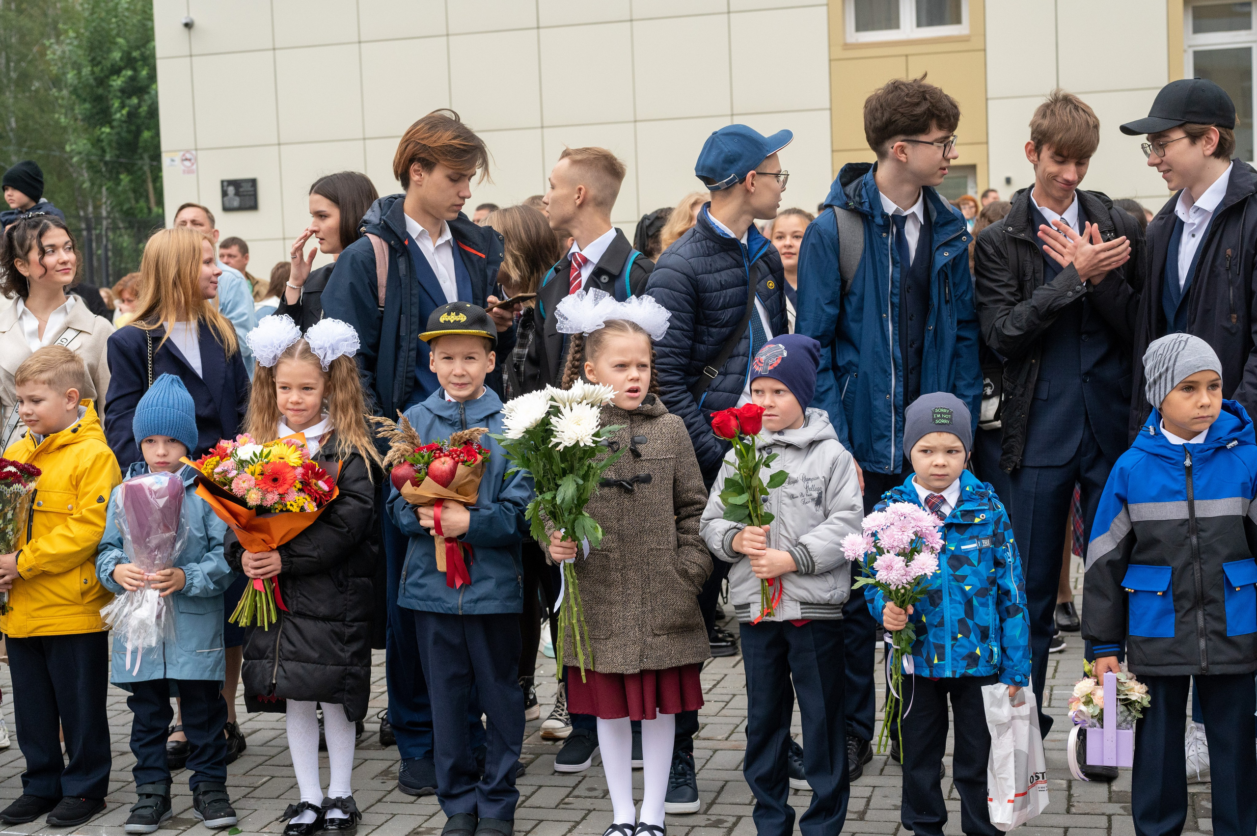 1 сентября 1 К 16 гимназия репортаж, линейка +в классе. Фотограф новорожденных, семейный детский в Тюмени Татьяна Морозова