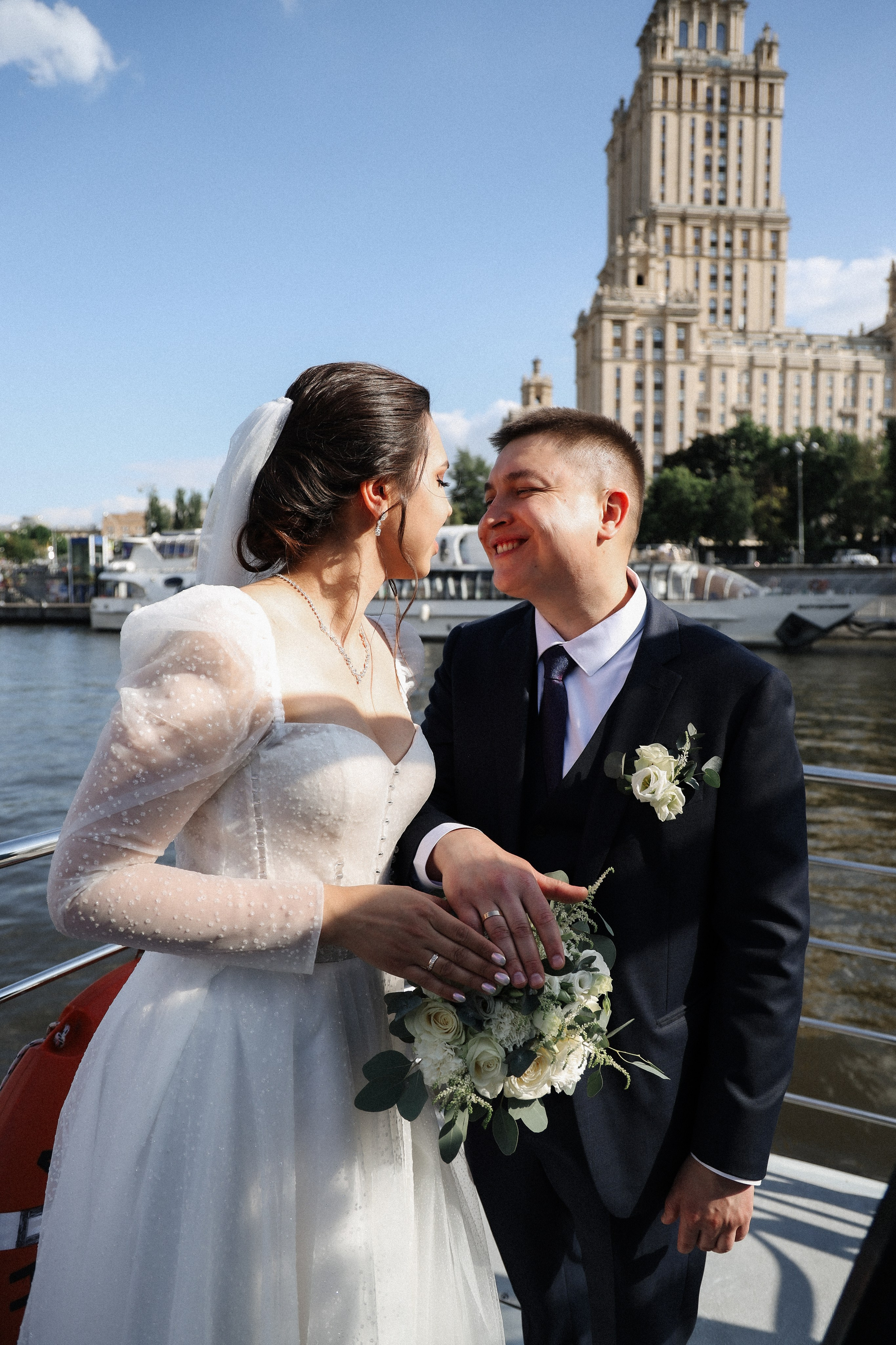 А. + А. Marriott Imperial Plaza, роспись на теплоходе. Семейный и lovestory фотограф в Москве Светлана Коняхина